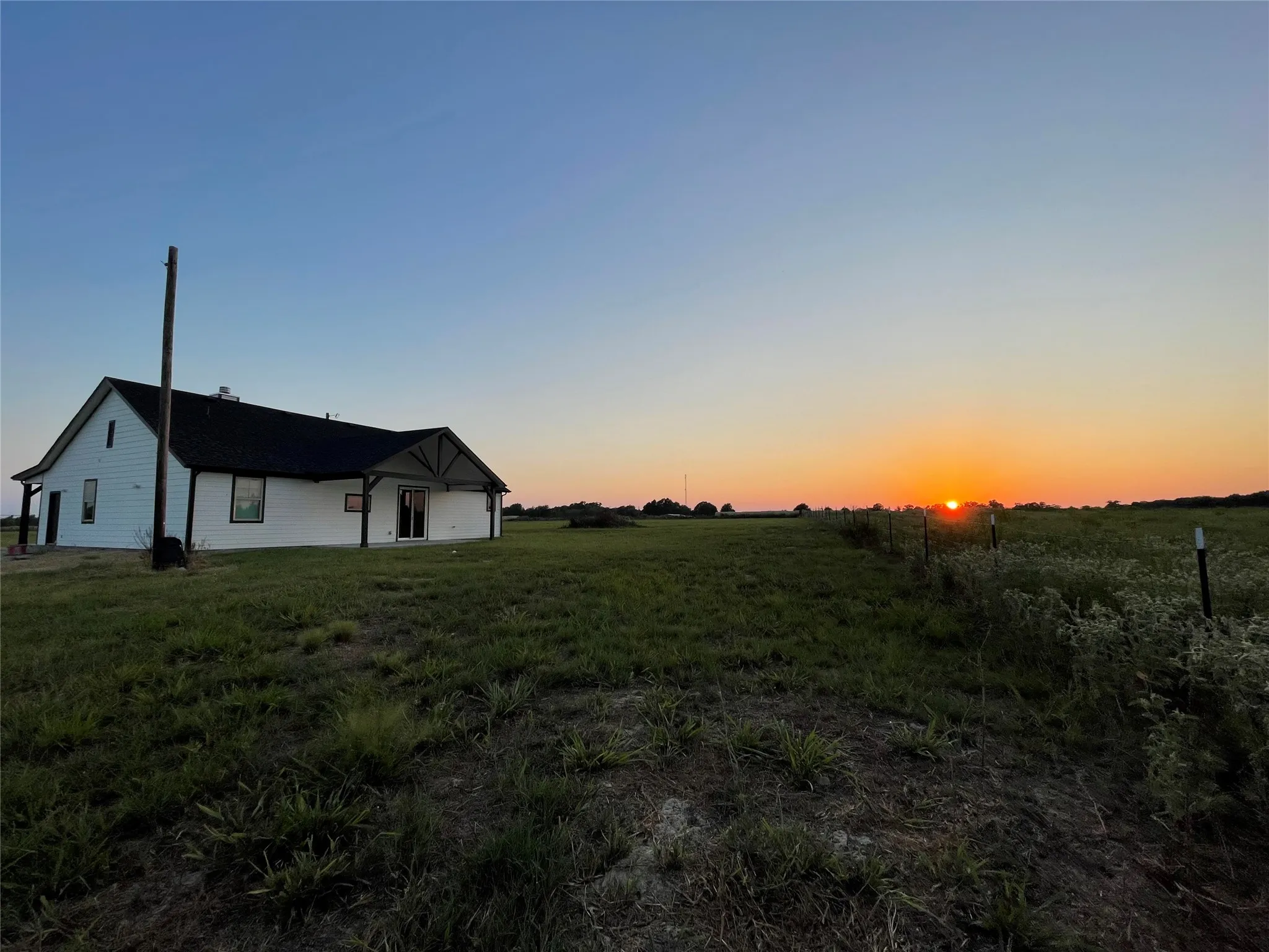 Single Family Residence For Sale in Van Zandt County , 1651 Vz County Road 2306, Canton, Texas 75103, 3 Bedrooms, 2 Bathrooms, Garage spaces, 1,800 Sqft, built in 2024, Price $550,000, mls#21342911, Real Estate Agent in Canton, Homes For Sale in Van Zandt county, Homes For Sale in Canton, Realtor in Canton Texas, Real Estate Brokerage Independent Realty Texas, Luminita Cordes Realtor