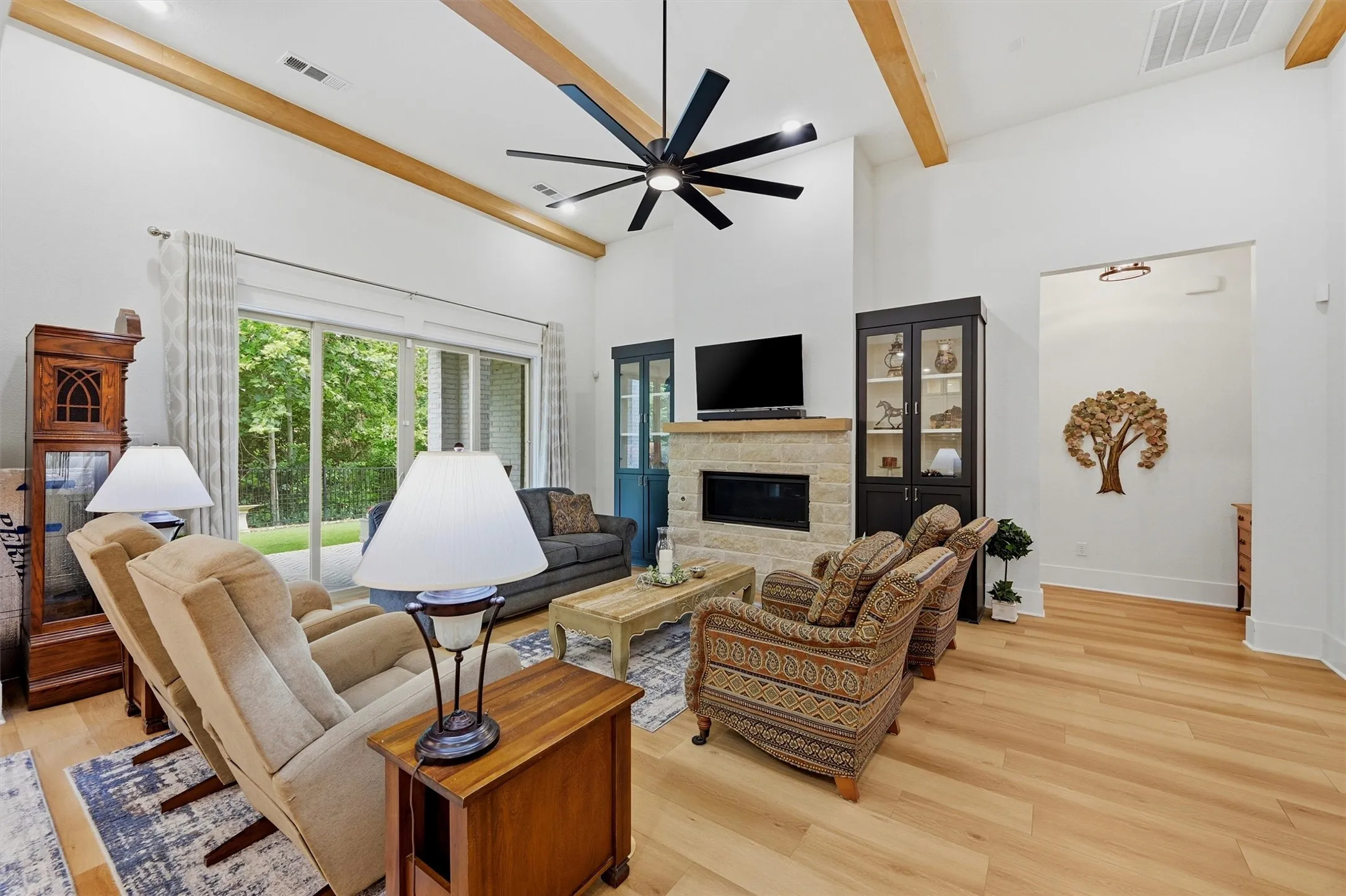 Single Family Residence For Sale in Grayson County , 3717 Parkwood Lane, Denison, Texas 75020, 4 Bedroom, 5 Bathroom, 3 Garage spaces, 3,491 Sqft, built in 2022, mls#21342905, Real Estate Agent in Denison, Homes For Sale in Grayson county, Homes For Sale in Denison, Realtor in Denison Texas, Real Estate Brokerage Independent Realty Texas, Luminita Cordes Realtor