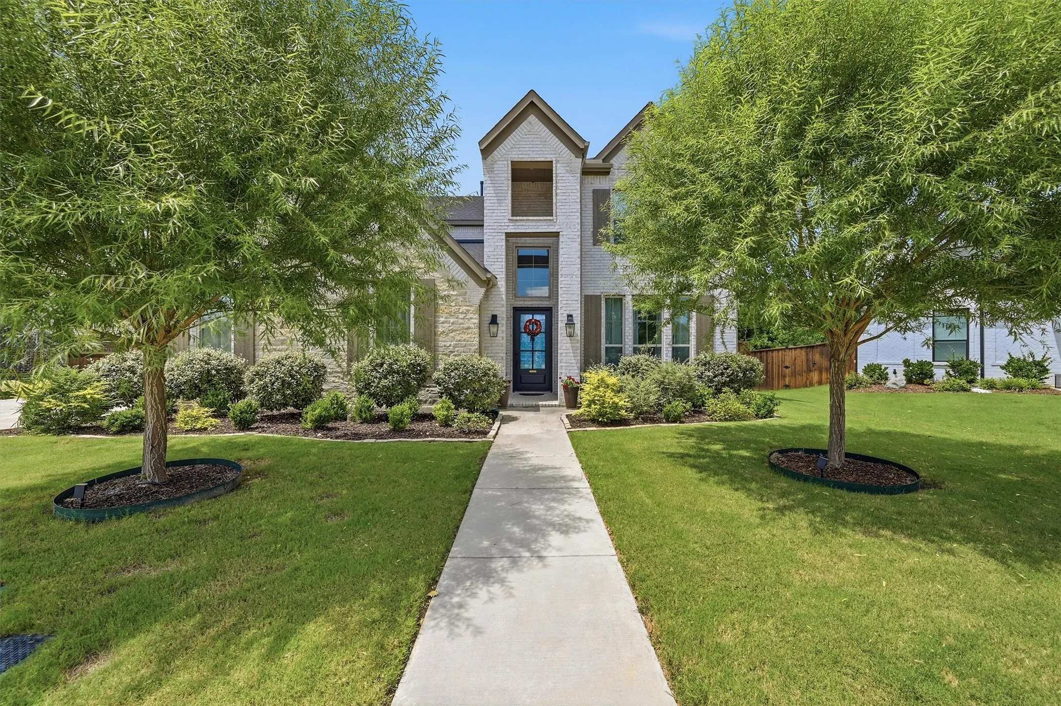 Single Family Residence For Sale in Grayson County , 3717 Parkwood Lane, Denison, Texas 75020, 4 Bedroom, 5 Bathroom, 3 Garage spaces, 3,491 Sqft, built in 2022, mls#21342905, Real Estate Agent in Denison, Homes For Sale in Grayson county, Homes For Sale in Denison, Realtor in Denison Texas, Real Estate Brokerage Independent Realty Texas, Luminita Cordes Realtor