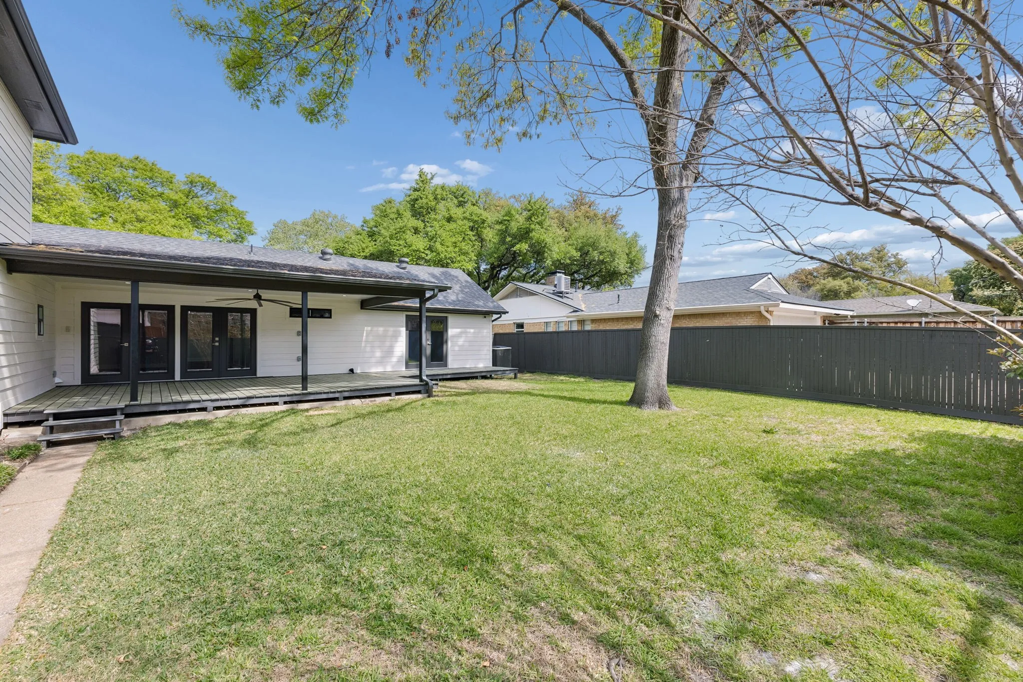 Single Family Residence For Sale in Dallas County , 13726 Peyton Drive, Dallas, Texas 75240, 4 Bedroom, 3 Bathroom, 2 Garage spaces, 2,886 Sqft, built in 1969, mls#21343011, Real Estate Agent in Dallas, Homes For Sale in Dallas county, Homes For Sale in Dallas, Realtor in Dallas Texas, Real Estate Brokerage Independent Realty Texas, Luminita Cordes Realtor