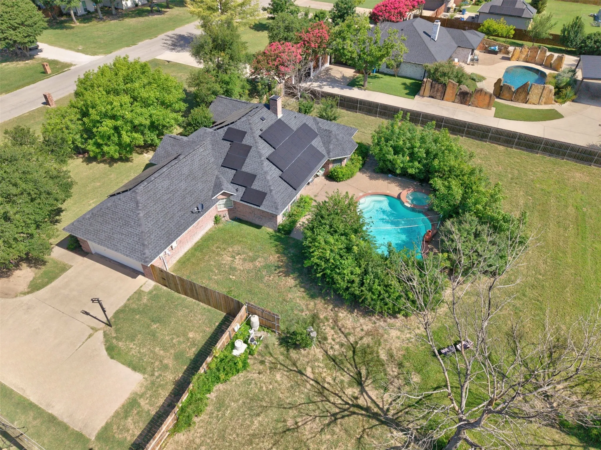 Single Family Residence For Sale in Parker County , 213 Diamond Oaks Drive, Hudson Oaks, Texas 76087, 3 Bedroom, 2 Bathroom, 2 Garage spaces, 2,074 Sqft, built in 1996, mls#21342820, Real Estate Agent in Hudson Oaks, Homes For Sale in Parker county, Homes For Sale in Hudson Oaks, Realtor in Hudson Oaks Texas, Real Estate Brokerage Independent Realty Texas, Luminita Cordes Realtor