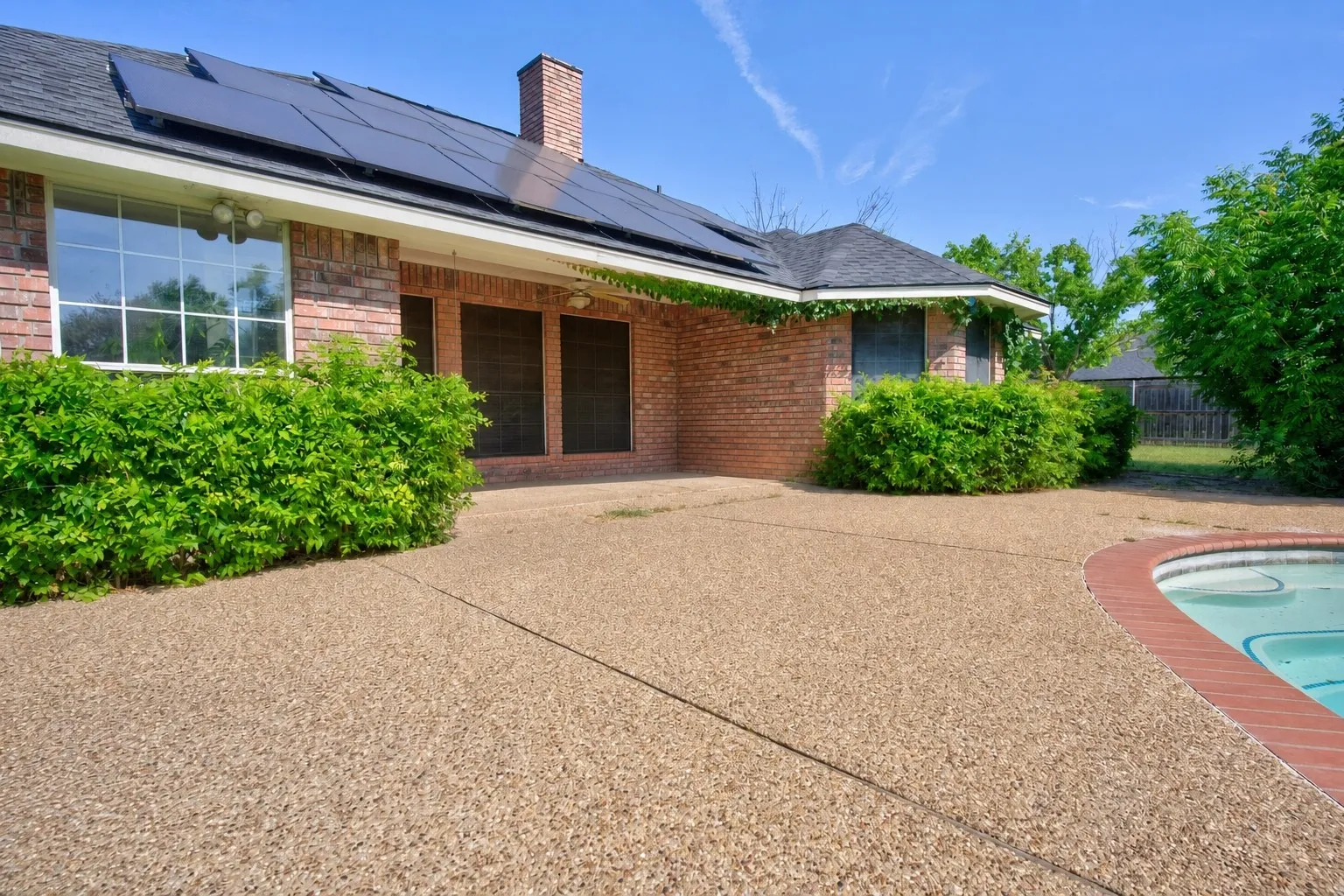 Single Family Residence For Sale in Parker County , 213 Diamond Oaks Drive, Hudson Oaks, Texas 76087, 3 Bedroom, 2 Bathroom, 2 Garage spaces, 2,074 Sqft, built in 1996, mls#21342820, Real Estate Agent in Hudson Oaks, Homes For Sale in Parker county, Homes For Sale in Hudson Oaks, Realtor in Hudson Oaks Texas, Real Estate Brokerage Independent Realty Texas, Luminita Cordes Realtor