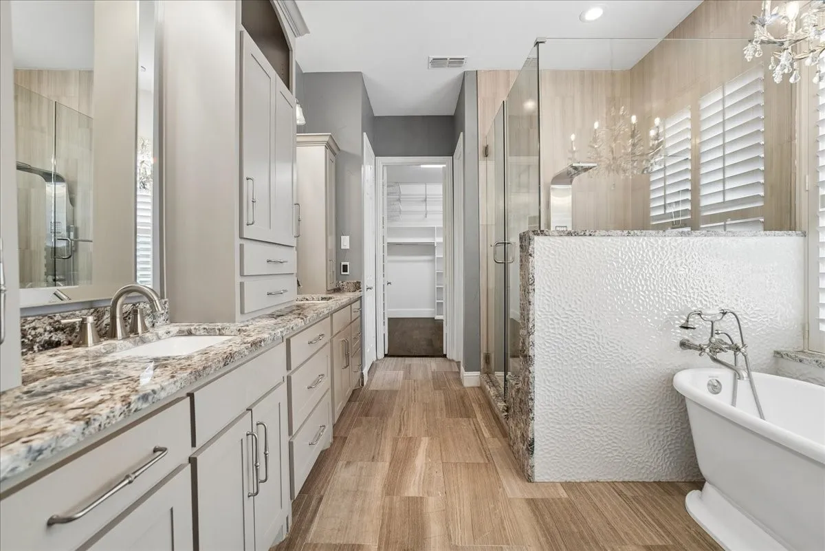Single Family Residence For Sale in Collin County , 1234 Terrace Mill Drive, Murphy, Texas 75094, 5 Bedroom, 5 Bathroom, 3 Garage spaces, 4,745 Sqft, built in 2005, mls#21342574, Real Estate Agent in Murphy, Homes For Sale in Collin county, Homes For Sale in Murphy, Realtor in Murphy Texas, Real Estate Brokerage Independent Realty Texas, Luminita Cordes Realtor