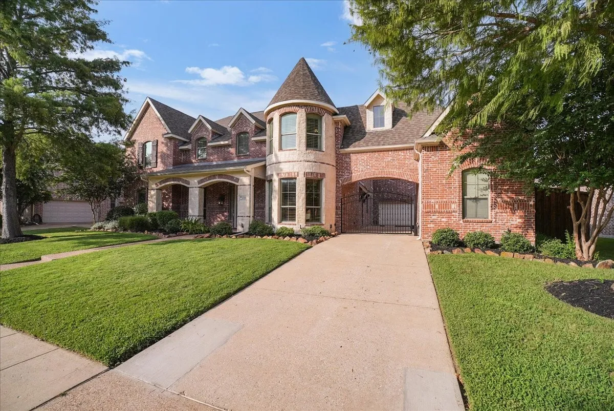 Single Family Residence For Sale in Collin County , 1234 Terrace Mill Drive, Murphy, Texas 75094, 5 Bedroom, 5 Bathroom, 3 Garage spaces, 4,745 Sqft, built in 2005, mls#21342574, Real Estate Agent in Murphy, Homes For Sale in Collin county, Homes For Sale in Murphy, Realtor in Murphy Texas, Real Estate Brokerage Independent Realty Texas, Luminita Cordes Realtor