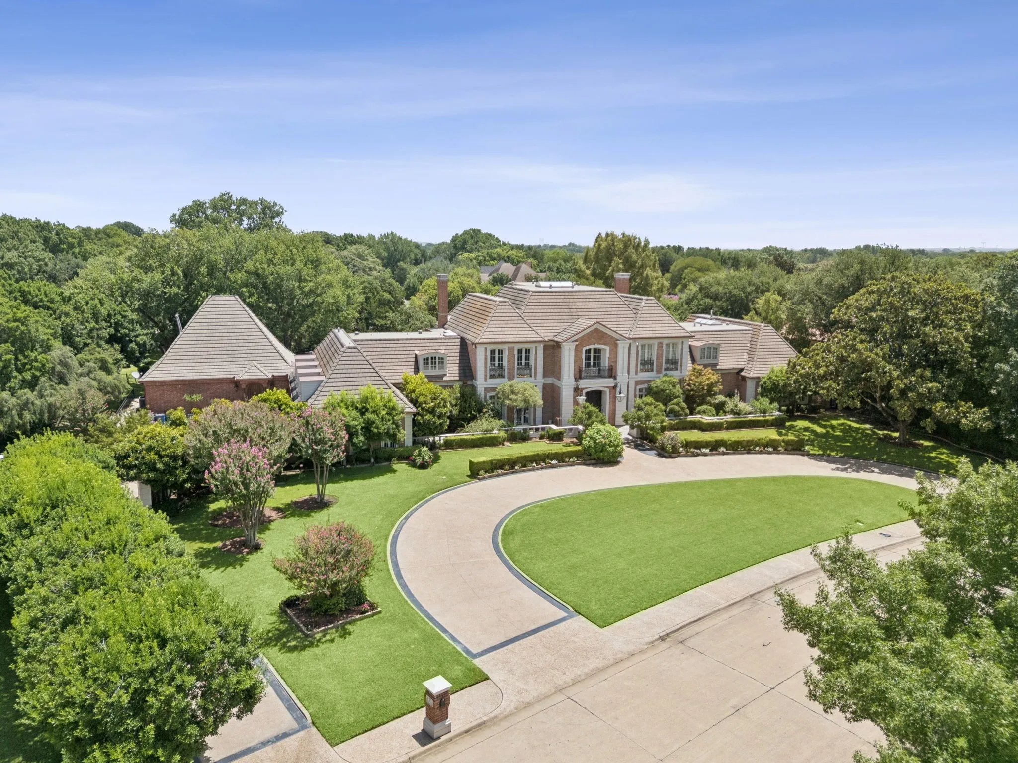 Single Family Residence For Sale in Tarrant County , 4703 Meandering Way, Colleyville, Texas 76034, 5 Bedroom, 8 Bathroom, 3 Garage spaces, 12,750 Sqft, built in 1991, mls#21339261, Real Estate Agent in Colleyville, Homes For Sale in Tarrant county, Homes For Sale in Colleyville, Realtor in Colleyville Texas, Real Estate Brokerage Independent Realty Texas, Luminita Cordes Realtor