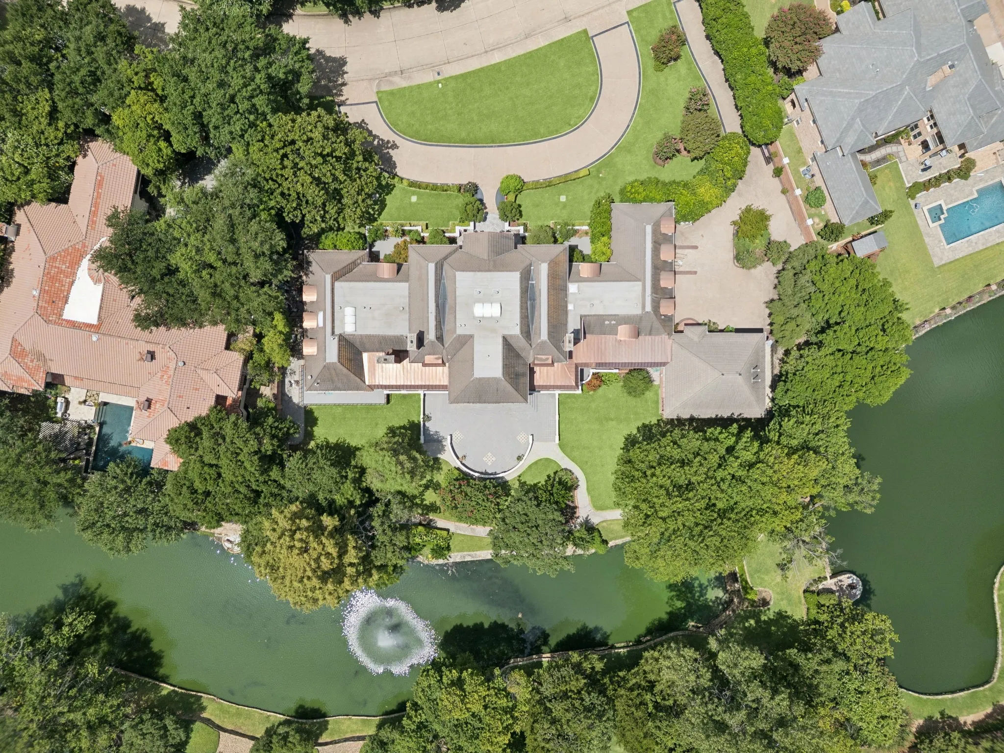 Single Family Residence For Sale in Tarrant County , 4703 Meandering Way, Colleyville, Texas 76034, 5 Bedroom, 8 Bathroom, 3 Garage spaces, 12,750 Sqft, built in 1991, mls#21339261, Real Estate Agent in Colleyville, Homes For Sale in Tarrant county, Homes For Sale in Colleyville, Realtor in Colleyville Texas, Real Estate Brokerage Independent Realty Texas, Luminita Cordes Realtor