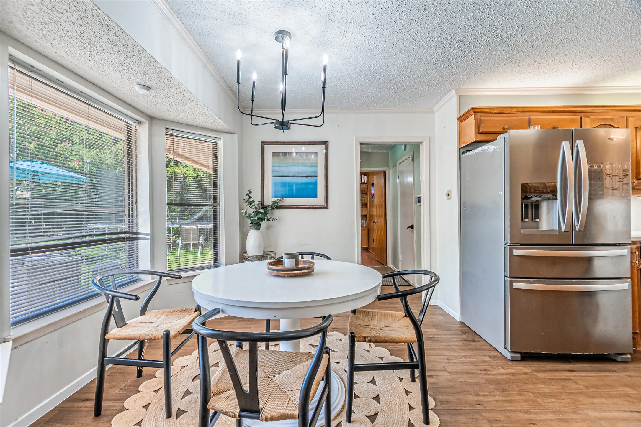 Single Family Residence For Sale in Tarrant County , 4117 Aragon Drive, Fort Worth, Texas 76133, 4 Bedroom, 2 Bathroom, 2 Garage spaces, 2,244 Sqft, built in 1973, mls#21342050, Real Estate Agent in Fort Worth, Homes For Sale in Tarrant county, Homes For Sale in Fort Worth, Realtor in Fort Worth Texas, Real Estate Brokerage Independent Realty Texas, Luminita Cordes Realtor