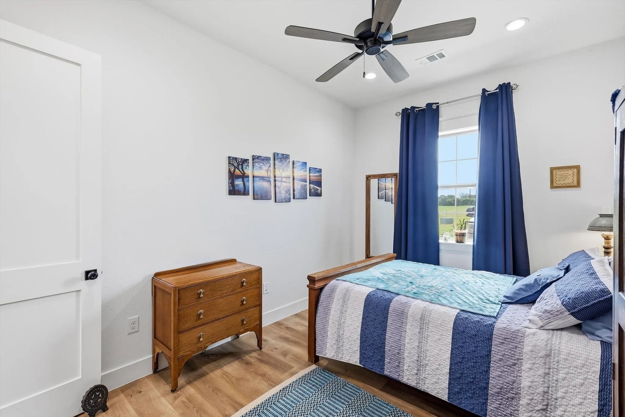 Single Family Residence For Sale in Grayson County , 460 Valhalla Court, Gordonville, Texas 76245, 2 Bedroom, 2 Bathroom, 2 Garage spaces, 1,282 Sqft, built in 2023, mls#21342893, Real Estate Agent in Gordonville, Homes For Sale in Grayson county, Homes For Sale in Gordonville, Realtor in Gordonville Texas, Real Estate Brokerage Independent Realty Texas, Luminita Cordes Realtor