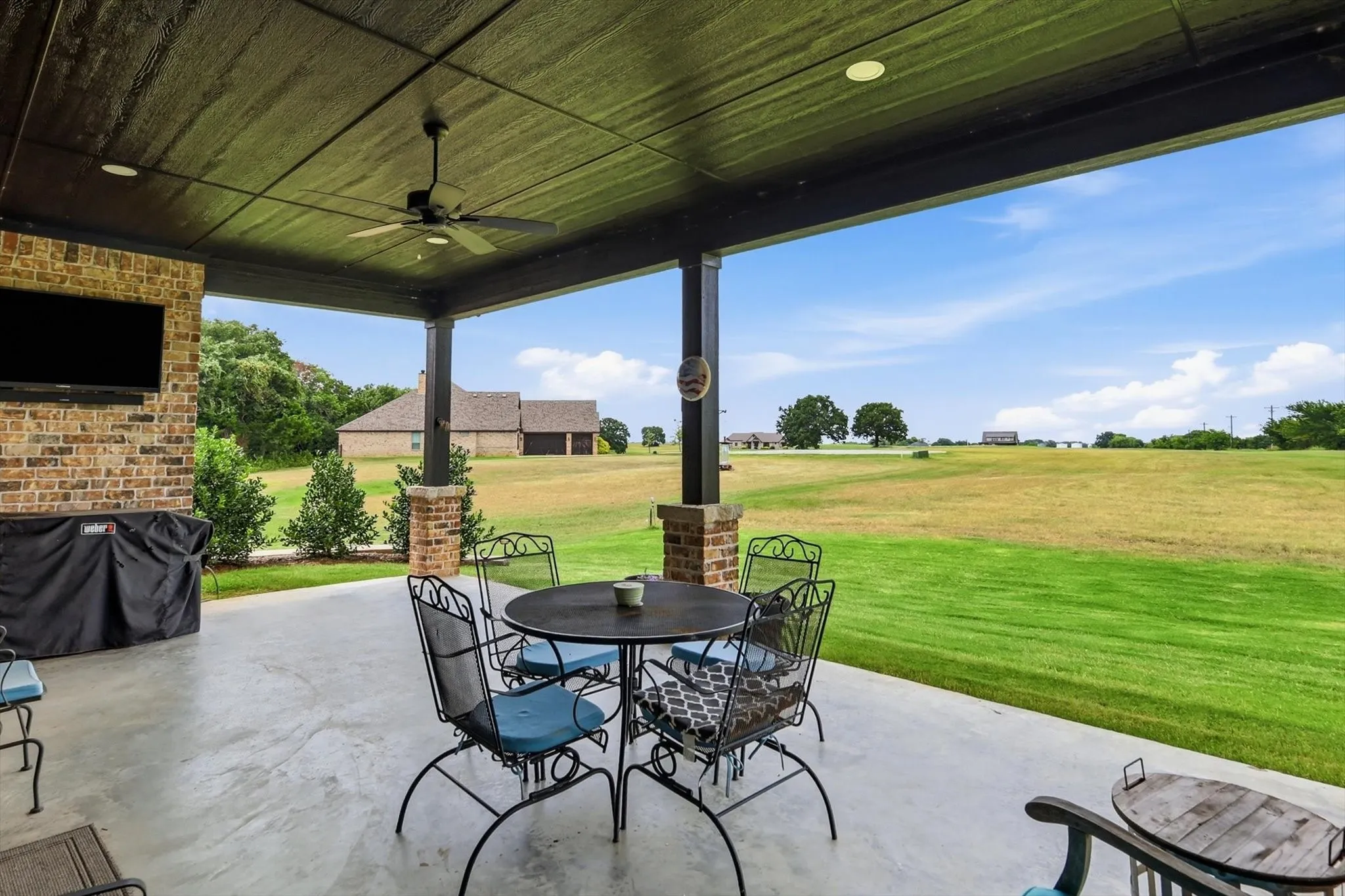 Single Family Residence For Sale in Grayson County , 460 Valhalla Court, Gordonville, Texas 76245, 2 Bedroom, 2 Bathroom, 2 Garage spaces, 1,282 Sqft, built in 2023, mls#21342893, Real Estate Agent in Gordonville, Homes For Sale in Grayson county, Homes For Sale in Gordonville, Realtor in Gordonville Texas, Real Estate Brokerage Independent Realty Texas, Luminita Cordes Realtor