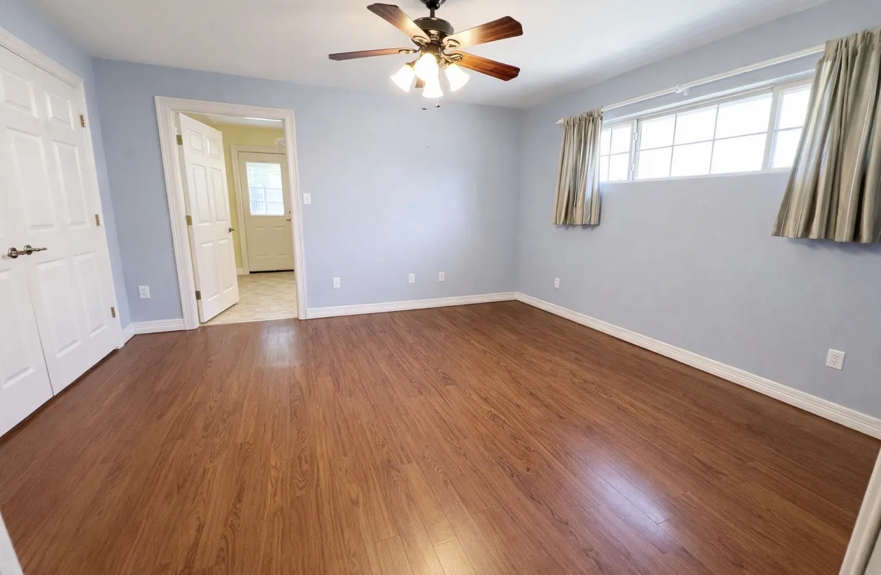 Single Family Residence For Rent in Grayson County , 1825 Glenway Drive, Sherman, Texas 75092, 3 Bedroom, 3 Bathroom, 2 Garage spaces, 1,554 Sqft, built in 2006, mls#21343062, Real Estate Agent in Sherman, Homes For Rent in Grayson county, Homes For Rent in Sherman, Realtor in Sherman Texas, Real Estate Brokerage Independent Realty Texas, Luminita Cordes Realtor