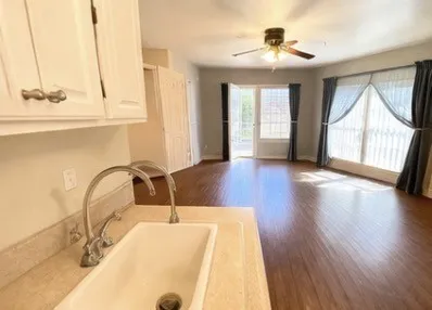 Single Family Residence For Rent in Grayson County , 1825 Glenway Drive, Sherman, Texas 75092, 3 Bedroom, 3 Bathroom, 2 Garage spaces, 1,554 Sqft, built in 2006, mls#21343062, Real Estate Agent in Sherman, Homes For Rent in Grayson county, Homes For Rent in Sherman, Realtor in Sherman Texas, Real Estate Brokerage Independent Realty Texas, Luminita Cordes Realtor