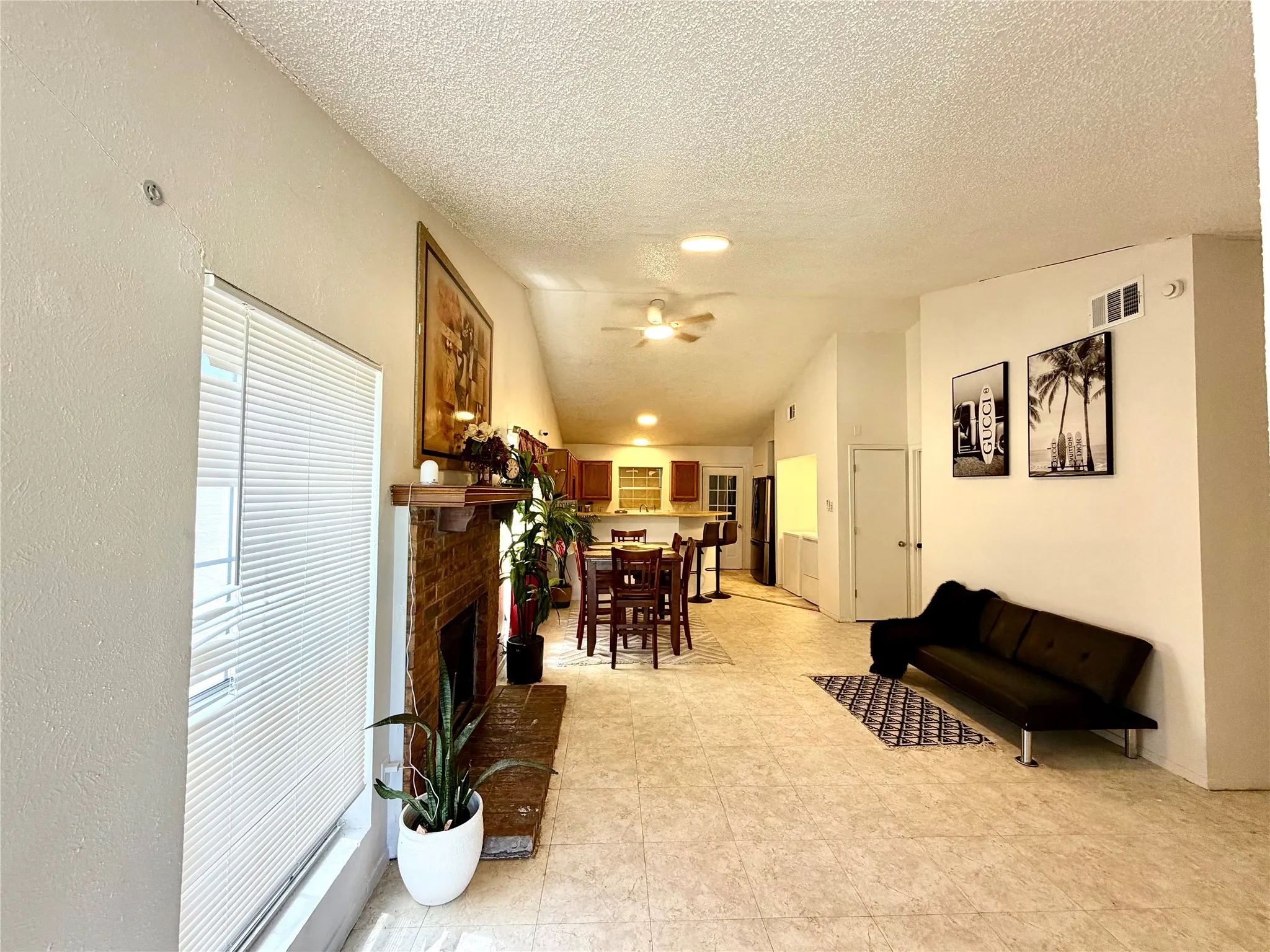 Single Family Residence For Sale in Dallas County , 817 Colchester Drive, Mesquite, Texas 75149, 4 Bedroom, 2 Bathroom, Garage spaces, 1,730 Sqft, built in 1984, mls#21343063, Real Estate Agent in Mesquite, Homes For Sale in Dallas county, Homes For Sale in Mesquite, Realtor in Mesquite Texas, Real Estate Brokerage Independent Realty Texas, Luminita Cordes Realtor