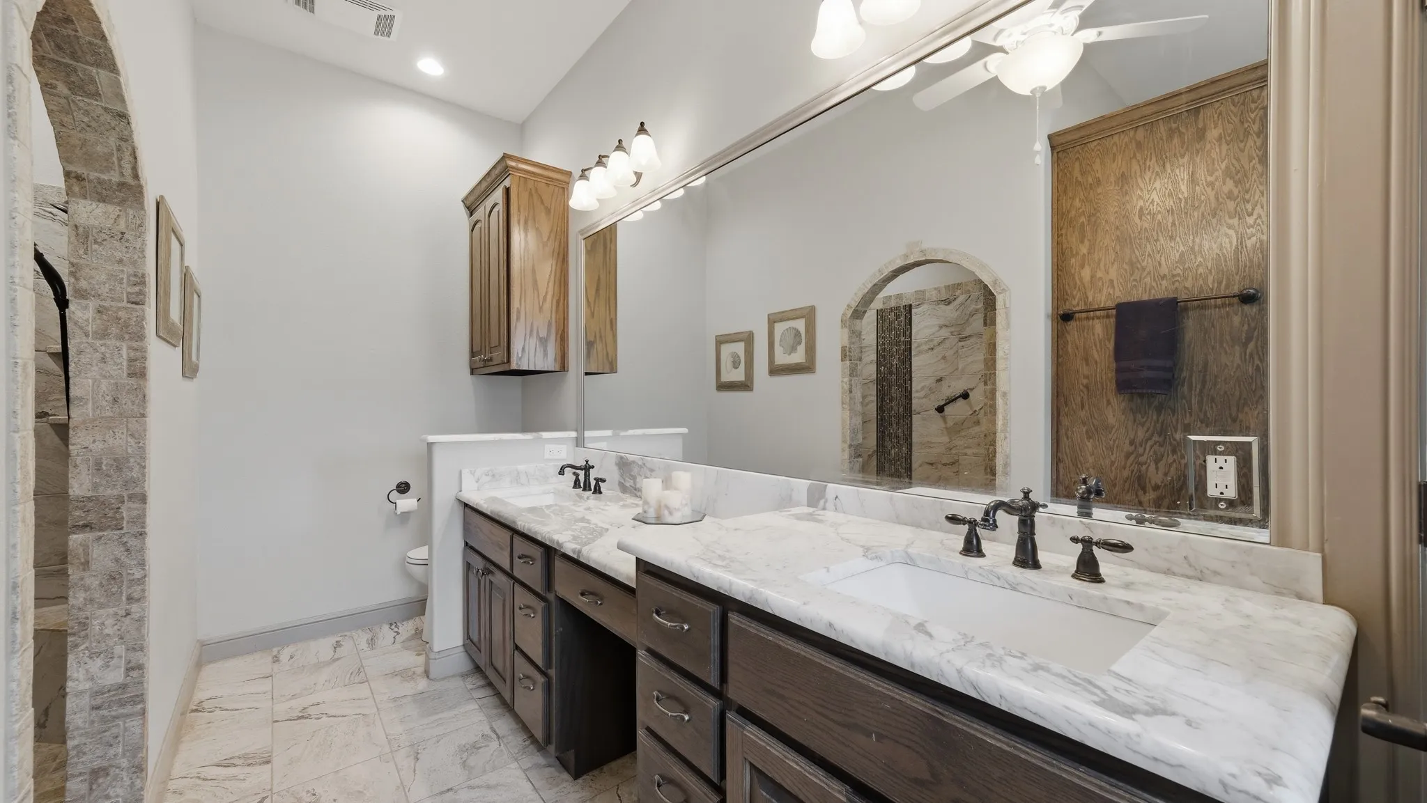 Single Family Residence For Sale in Somervell County , 1522 County Road 2026, Glen Rose, Texas 76043, 3 Bedroom, 2 Bathroom, 2 Garage spaces, 2,622 Sqft, built in 2017, mls#21342539, Real Estate Agent in Glen Rose, Homes For Sale in Somervell county, Homes For Sale in Glen Rose, Realtor in Glen Rose Texas, Real Estate Brokerage Independent Realty Texas, Luminita Cordes Realtor