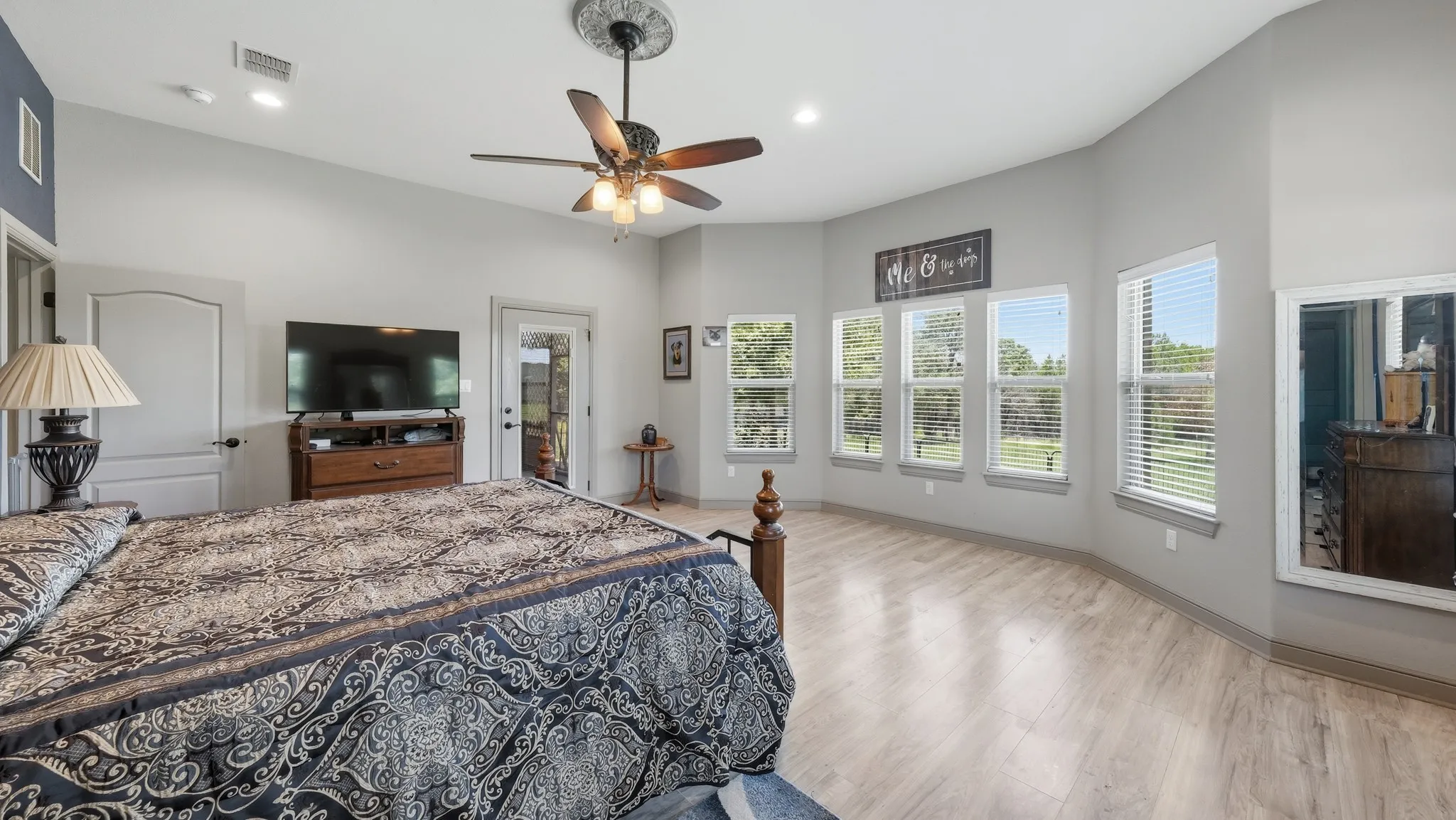 Single Family Residence For Sale in Somervell County , 1522 County Road 2026, Glen Rose, Texas 76043, 3 Bedroom, 2 Bathroom, 2 Garage spaces, 2,622 Sqft, built in 2017, mls#21342539, Real Estate Agent in Glen Rose, Homes For Sale in Somervell county, Homes For Sale in Glen Rose, Realtor in Glen Rose Texas, Real Estate Brokerage Independent Realty Texas, Luminita Cordes Realtor