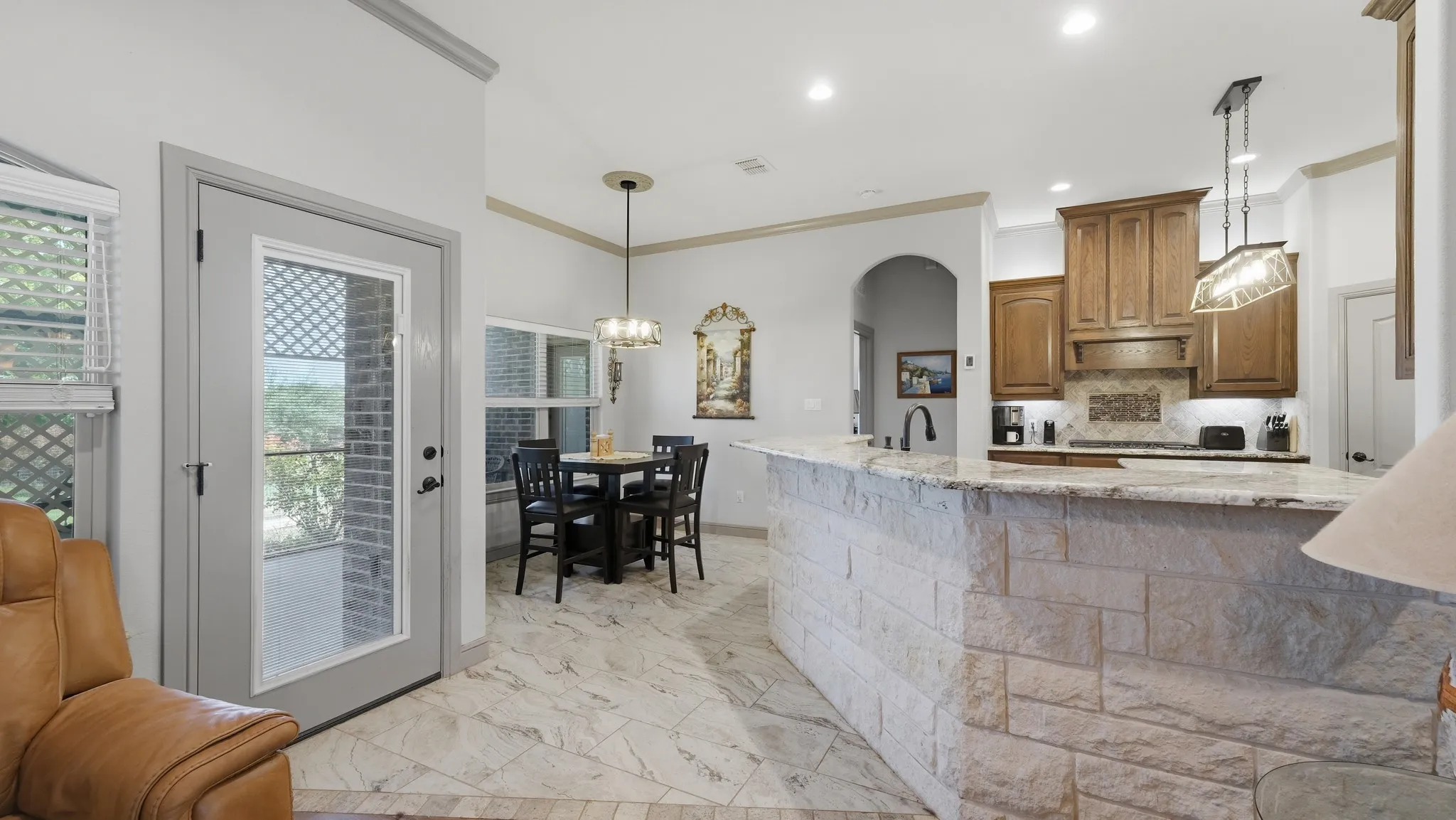 Single Family Residence For Sale in Somervell County , 1522 County Road 2026, Glen Rose, Texas 76043, 3 Bedroom, 2 Bathroom, 2 Garage spaces, 2,622 Sqft, built in 2017, mls#21342539, Real Estate Agent in Glen Rose, Homes For Sale in Somervell county, Homes For Sale in Glen Rose, Realtor in Glen Rose Texas, Real Estate Brokerage Independent Realty Texas, Luminita Cordes Realtor