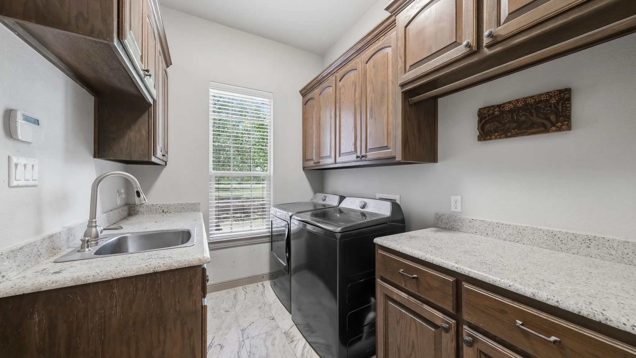 Single Family Residence For Sale in Somervell County , 1522 County Road 2026, Glen Rose, Texas 76043, 3 Bedroom, 2 Bathroom, 2 Garage spaces, 2,622 Sqft, built in 2017, mls#21342539, Real Estate Agent in Glen Rose, Homes For Sale in Somervell county, Homes For Sale in Glen Rose, Realtor in Glen Rose Texas, Real Estate Brokerage Independent Realty Texas, Luminita Cordes Realtor