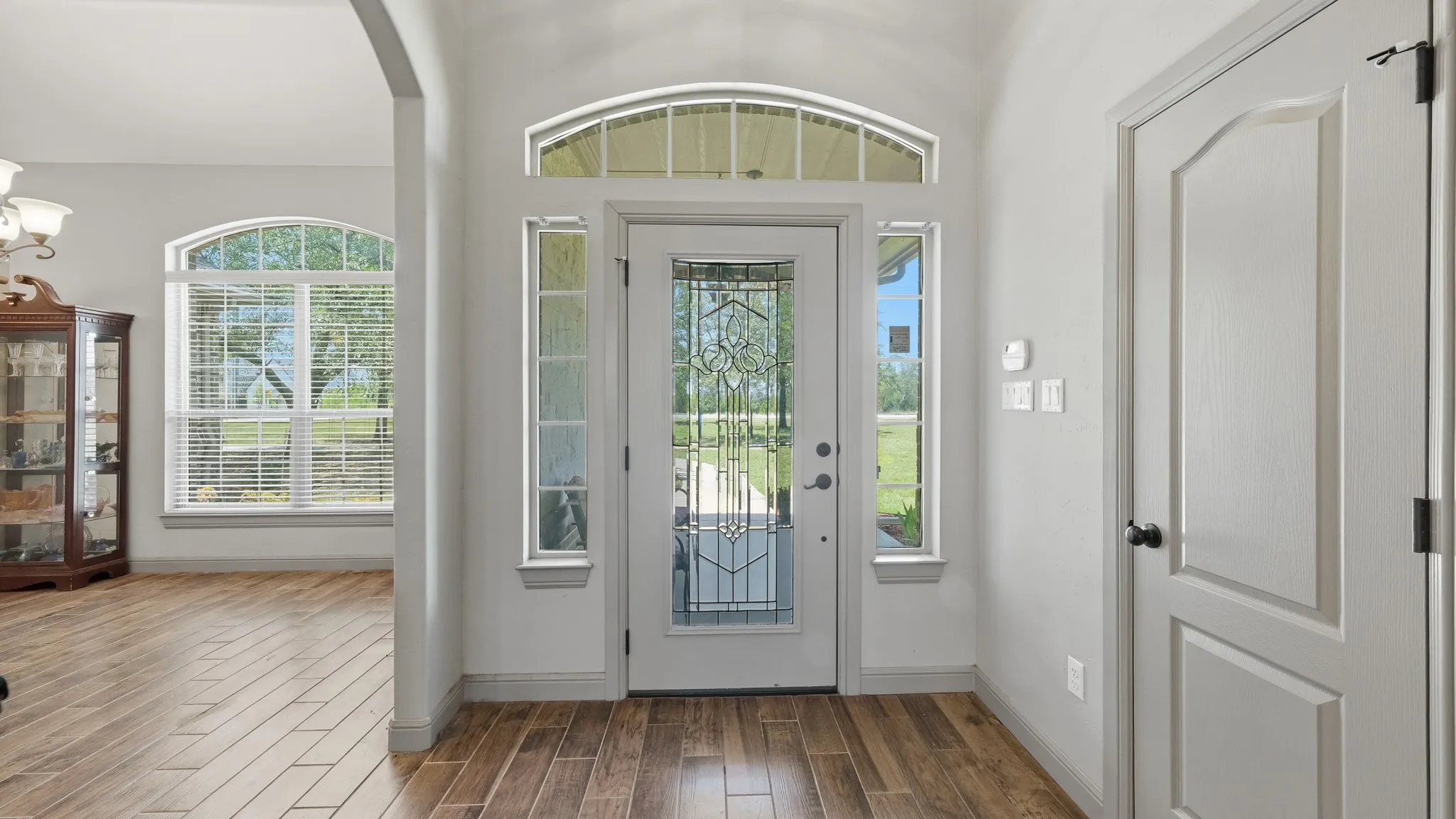 Single Family Residence For Sale in Somervell County , 1522 County Road 2026, Glen Rose, Texas 76043, 3 Bedroom, 2 Bathroom, 2 Garage spaces, 2,622 Sqft, built in 2017, mls#21342539, Real Estate Agent in Glen Rose, Homes For Sale in Somervell county, Homes For Sale in Glen Rose, Realtor in Glen Rose Texas, Real Estate Brokerage Independent Realty Texas, Luminita Cordes Realtor
