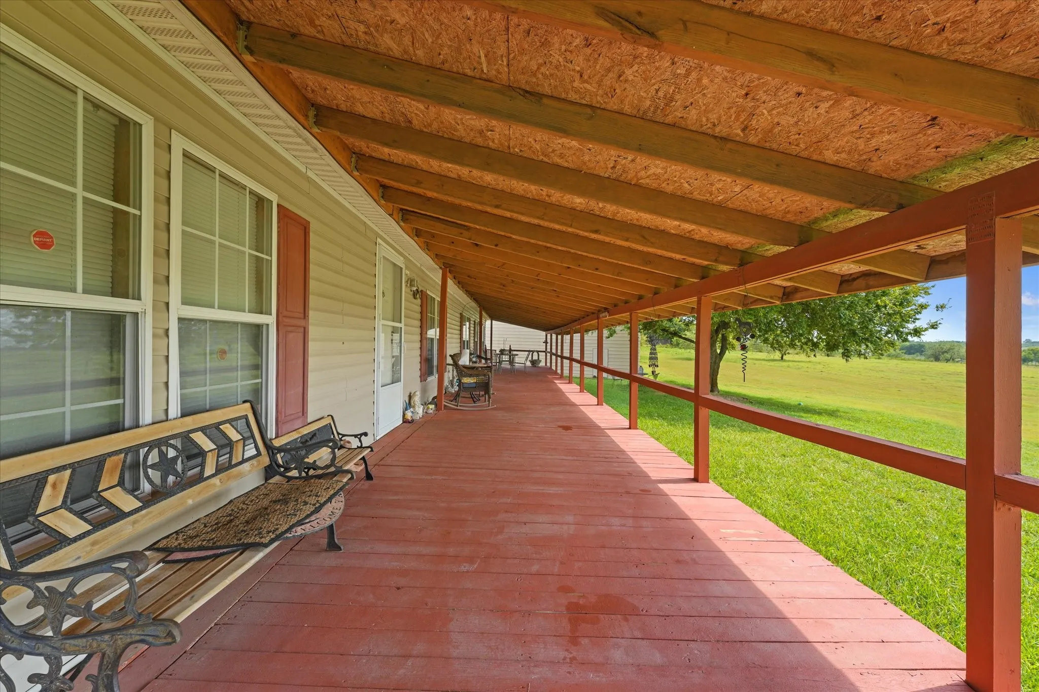 Mobile Home For Sale in Johnson County , 1109 County Road 607, Alvarado, Texas 76009, 4 Bedroom, 2 Bathroom, 2 Garage spaces, 2,432 Sqft, built in 2009, mls#21339834, Real Estate Agent in Alvarado, Homes For Sale in Johnson county, Homes For Sale in Alvarado, Realtor in Alvarado Texas, Real Estate Brokerage Independent Realty Texas, Luminita Cordes Realtor