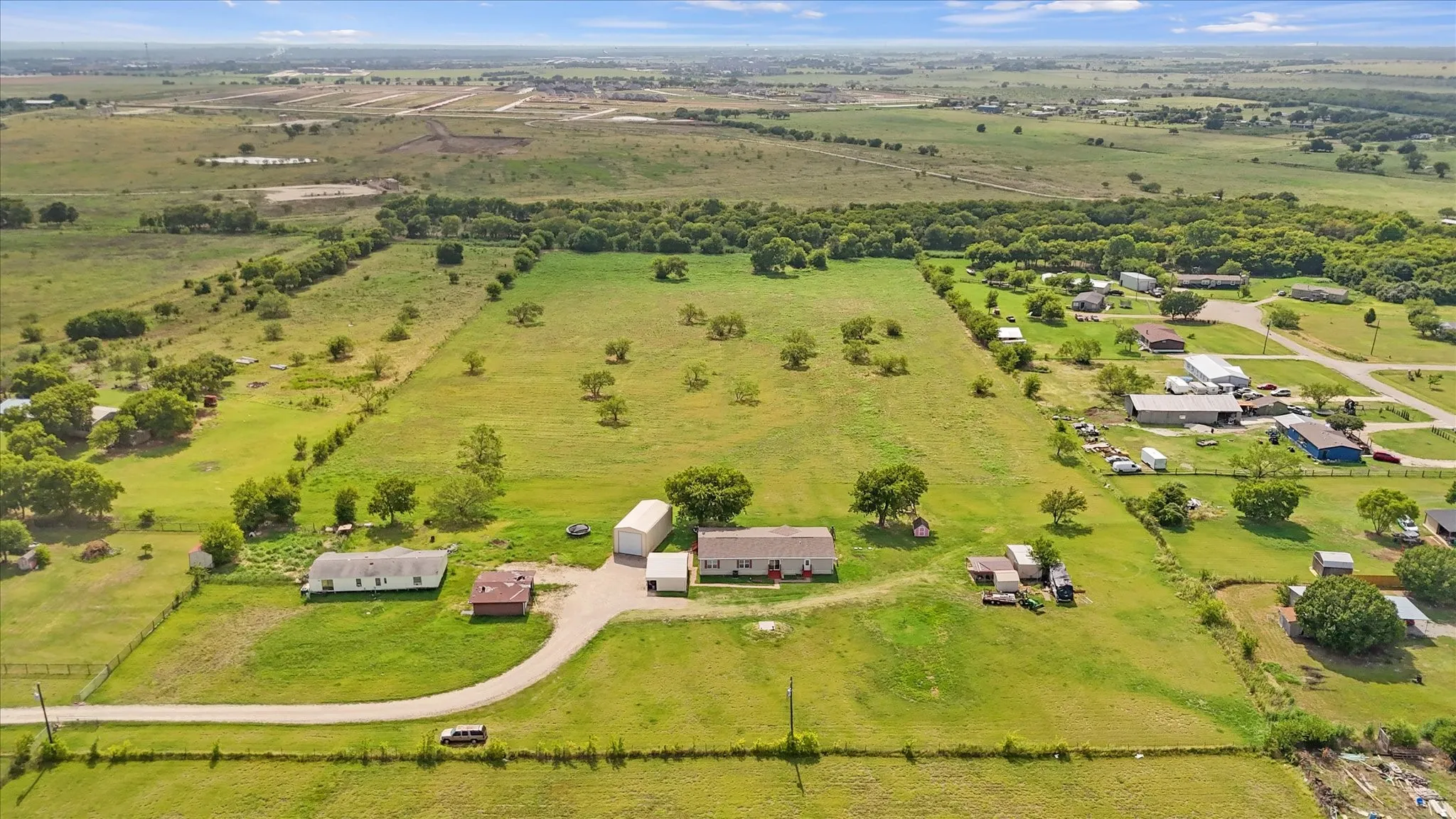 Mobile Home For Sale in Johnson County , 1109 County Road 607, Alvarado, Texas 76009, 4 Bedroom, 2 Bathroom, 2 Garage spaces, 2,432 Sqft, built in 2009, mls#21339834, Real Estate Agent in Alvarado, Homes For Sale in Johnson county, Homes For Sale in Alvarado, Realtor in Alvarado Texas, Real Estate Brokerage Independent Realty Texas, Luminita Cordes Realtor