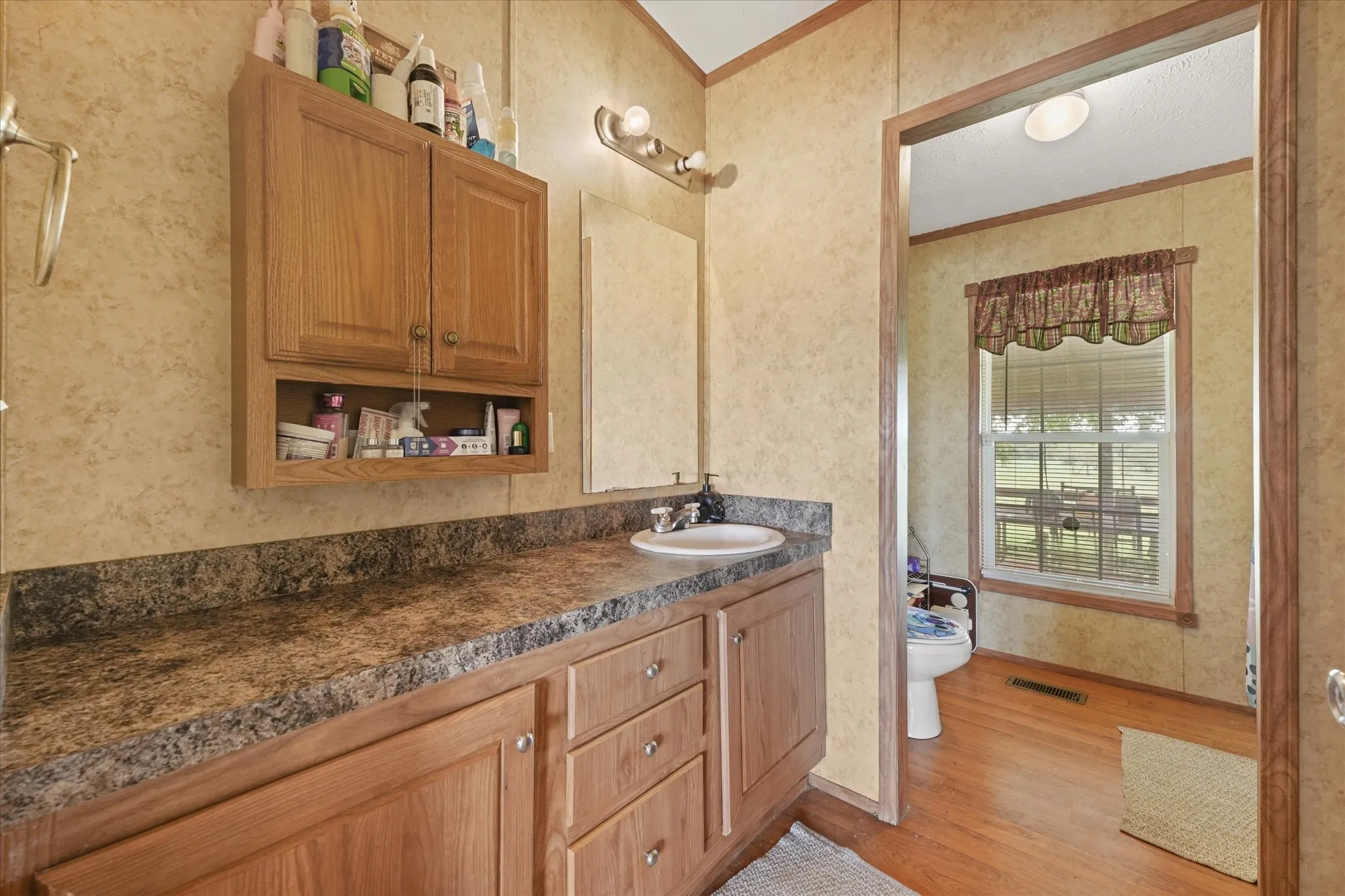 Mobile Home For Sale in Johnson County , 1109 County Road 607, Alvarado, Texas 76009, 4 Bedroom, 2 Bathroom, 2 Garage spaces, 2,432 Sqft, built in 2009, mls#21339834, Real Estate Agent in Alvarado, Homes For Sale in Johnson county, Homes For Sale in Alvarado, Realtor in Alvarado Texas, Real Estate Brokerage Independent Realty Texas, Luminita Cordes Realtor
