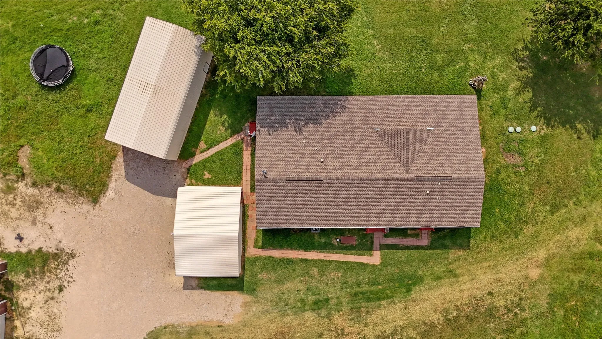 Mobile Home For Sale in Johnson County , 1109 County Road 607, Alvarado, Texas 76009, 4 Bedroom, 2 Bathroom, 2 Garage spaces, 2,432 Sqft, built in 2009, mls#21339834, Real Estate Agent in Alvarado, Homes For Sale in Johnson county, Homes For Sale in Alvarado, Realtor in Alvarado Texas, Real Estate Brokerage Independent Realty Texas, Luminita Cordes Realtor