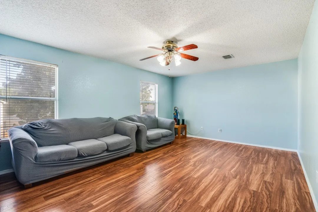 Single Family Residence For Sale in Dallas County , 1313 Forbes Drive, Garland, Texas 75040, 3 Bedroom, 3 Bathroom, 2 Garage spaces, 2,124 Sqft, built in 1997, mls#21342994, Real Estate Agent in Garland, Homes For Sale in Dallas county, Homes For Sale in Garland, Realtor in Garland Texas, Real Estate Brokerage Independent Realty Texas, Luminita Cordes Realtor