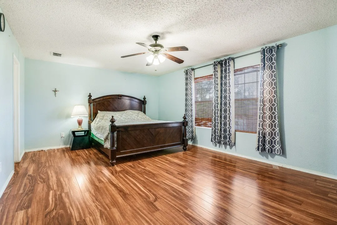 Single Family Residence For Sale in Dallas County , 1313 Forbes Drive, Garland, Texas 75040, 3 Bedroom, 3 Bathroom, 2 Garage spaces, 2,124 Sqft, built in 1997, mls#21342994, Real Estate Agent in Garland, Homes For Sale in Dallas county, Homes For Sale in Garland, Realtor in Garland Texas, Real Estate Brokerage Independent Realty Texas, Luminita Cordes Realtor