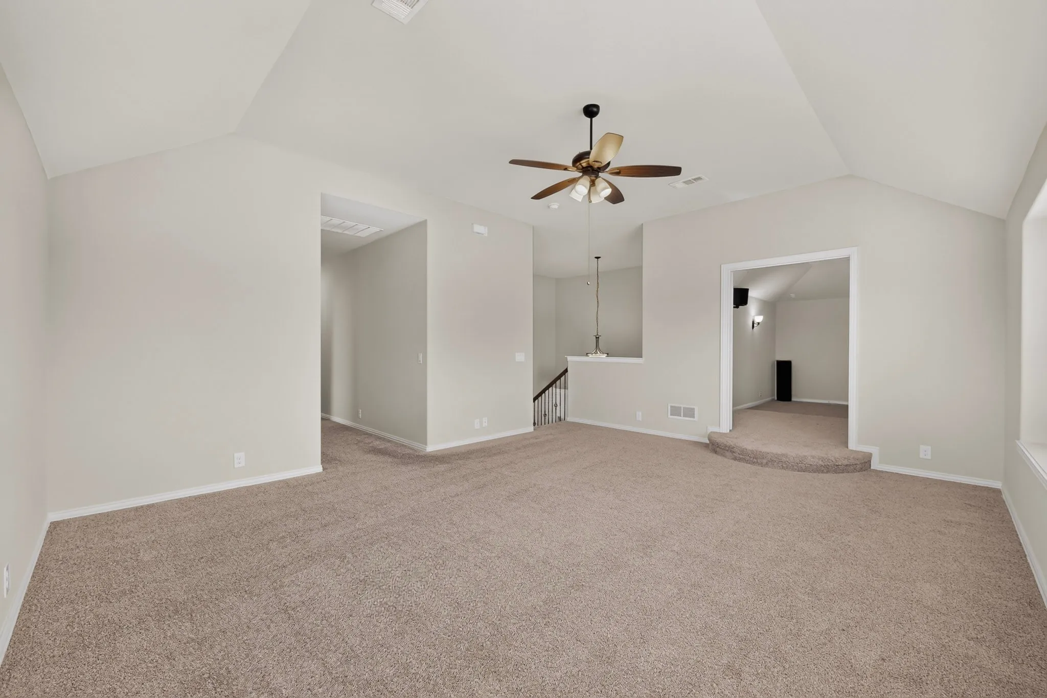 Single Family Residence For Sale in Dallas County , 6148 Hagan Hill Parkway, Mesquite, Texas 75181, 5 Bedroom, 3 Bathroom, 2 Garage spaces, 3,406 Sqft, built in 2018, mls#21342510, Real Estate Agent in Mesquite, Homes For Sale in Dallas county, Homes For Sale in Mesquite, Realtor in Mesquite Texas, Real Estate Brokerage Independent Realty Texas, Luminita Cordes Realtor