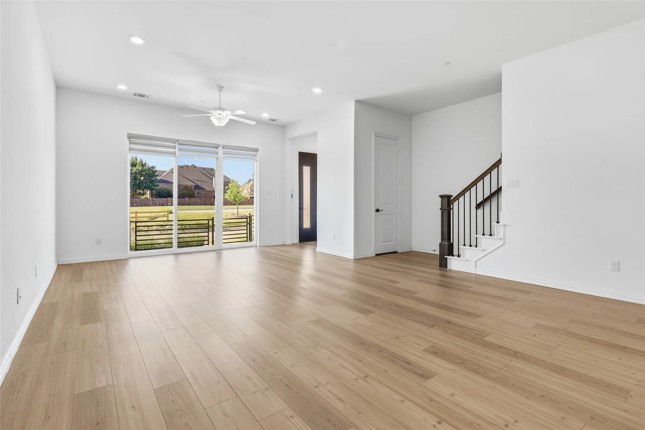 Townhouse For Rent in Collin County , 1264 Daybreak Drive, Allen, Texas 75013, 3 Bedroom, 4 Bathroom, 2 Garage spaces, 2,564 Sqft, built in 2023, mls#21343050, Real Estate Agent in Allen, Homes For Rent in Collin county, Homes For Rent in Allen, Realtor in Allen Texas, Real Estate Brokerage Independent Realty Texas, Luminita Cordes Realtor