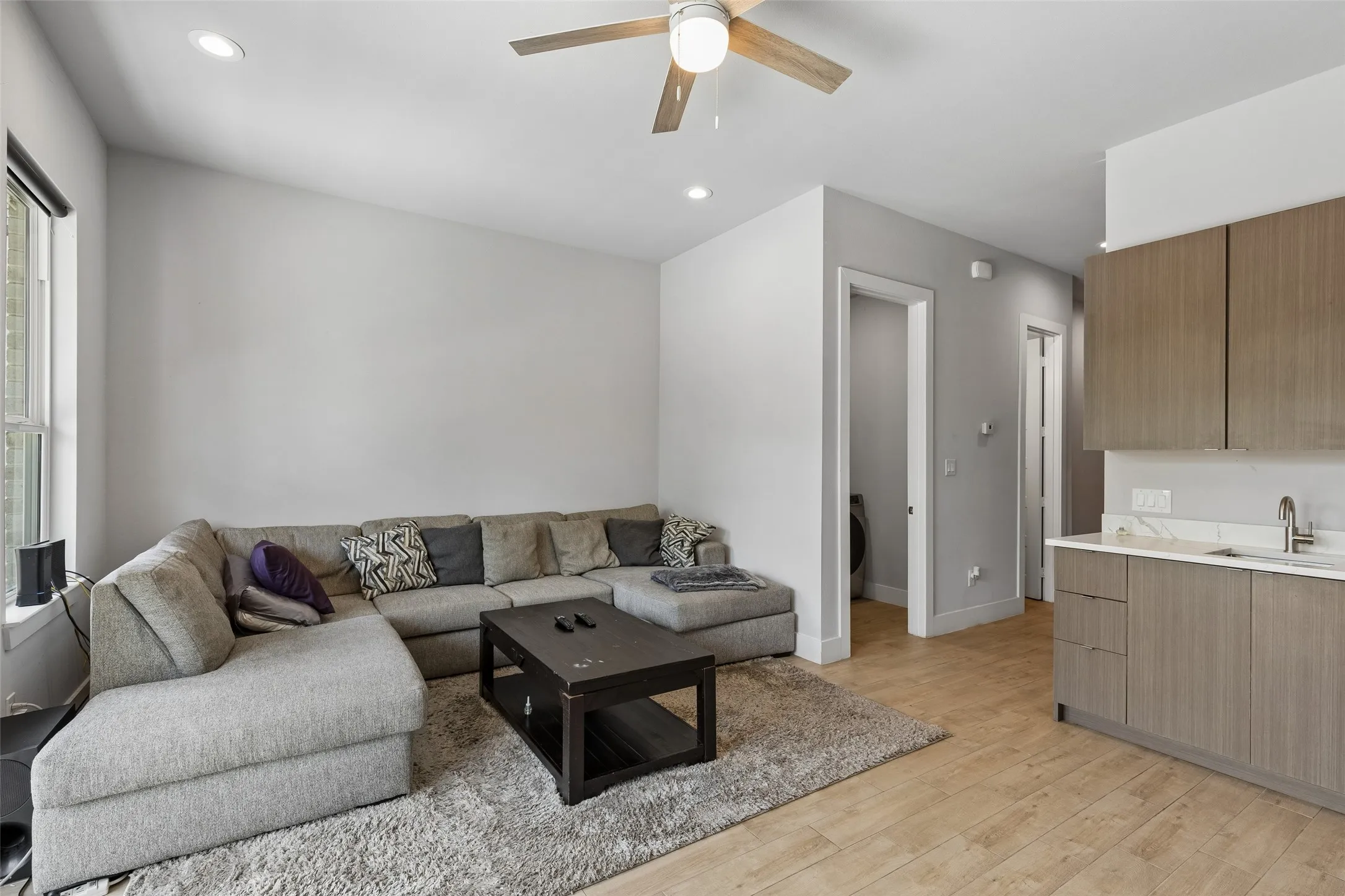 Single Family Residence For Sale in Dallas County , 2603 Crossman Avenue, Dallas, Texas 75212, 3 Bedrooms, 4 Bathrooms, 1 Garage spaces, 2,520 Sqft, built in 2020, Price $600,000, mls#21343083, Real Estate Agent in Dallas, Homes For Sale in Dallas county, Homes For Sale in Dallas, Realtor in Dallas Texas, Real Estate Brokerage Independent Realty Texas, Luminita Cordes Realtor