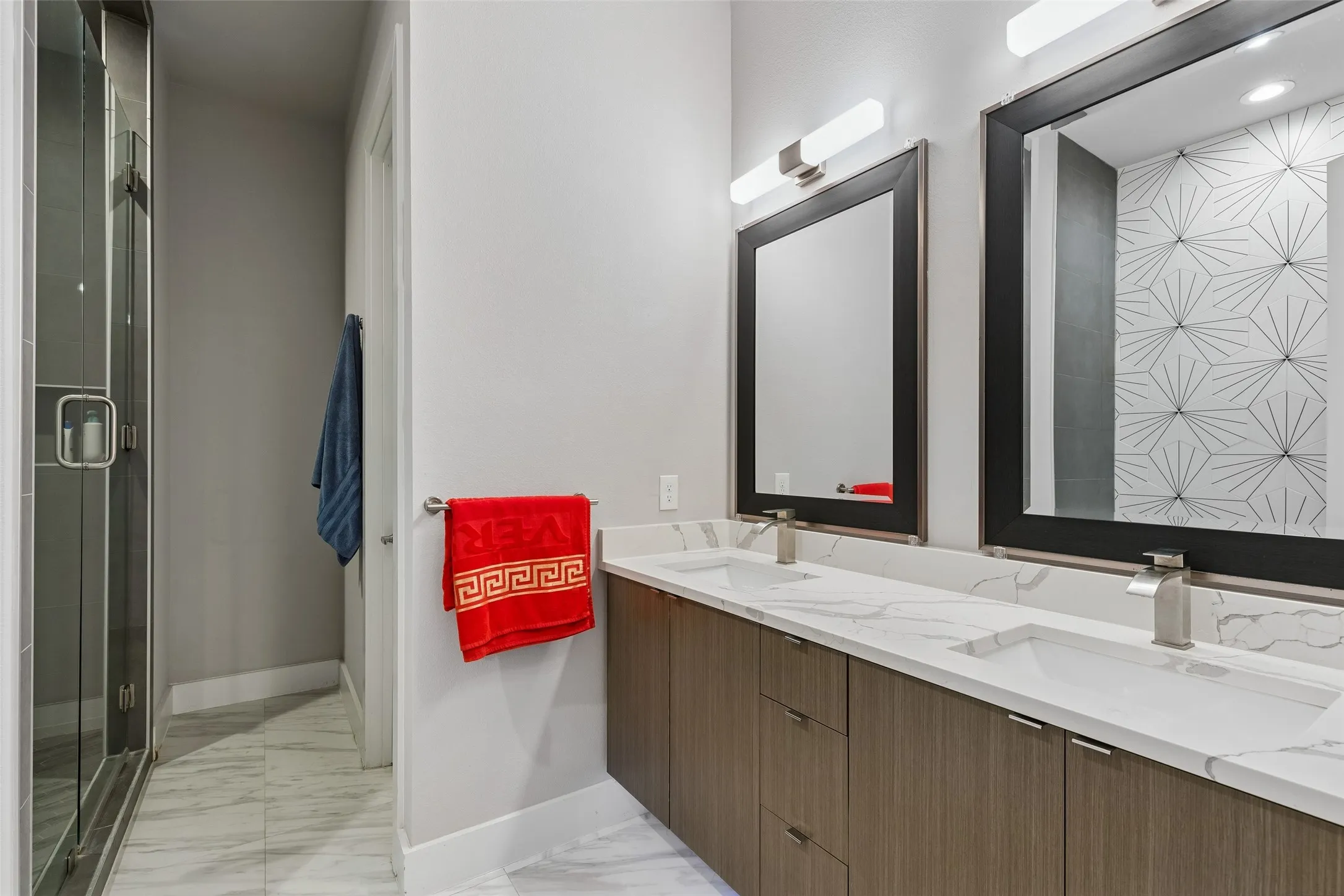 Single Family Residence For Sale in Dallas County , 2603 Crossman Avenue, Dallas, Texas 75212, 3 Bedrooms, 4 Bathrooms, 1 Garage spaces, 2,520 Sqft, built in 2020, Price $600,000, mls#21343083, Real Estate Agent in Dallas, Homes For Sale in Dallas county, Homes For Sale in Dallas, Realtor in Dallas Texas, Real Estate Brokerage Independent Realty Texas, Luminita Cordes Realtor