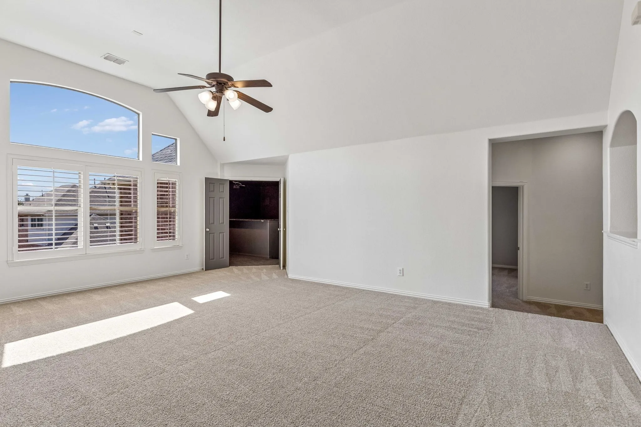 Single Family Residence For Sale in Denton County , 11340 Classic Lane, Frisco, Texas 75033, 5 Bedroom, 4 Bathroom, 3 Garage spaces, 4,229 Sqft, built in 2006, mls#21340812, Real Estate Agent in Frisco, Homes For Sale in Denton county, Homes For Sale in Frisco, Realtor in Frisco Texas, Real Estate Brokerage Independent Realty Texas, Luminita Cordes Realtor