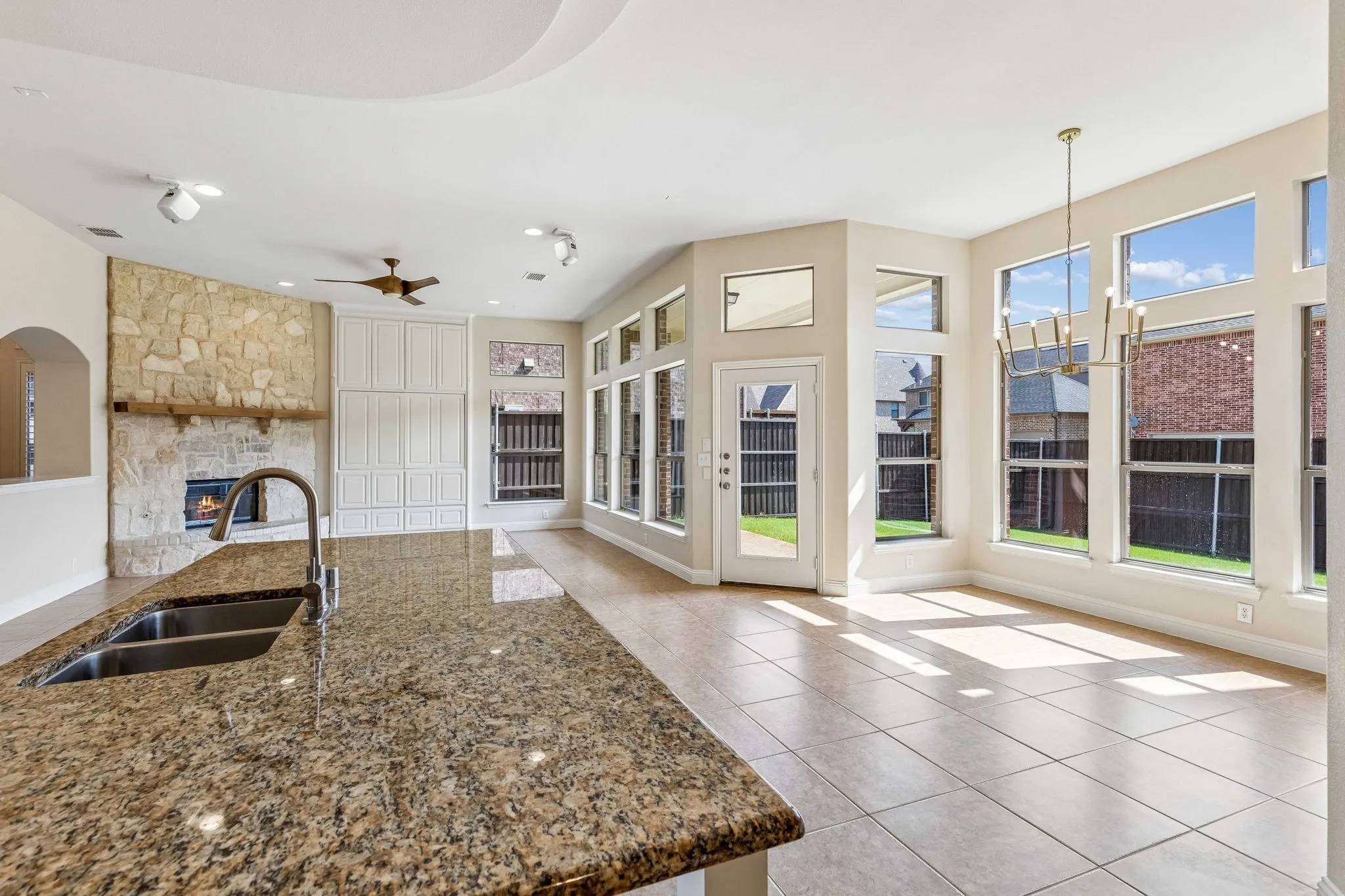 Single Family Residence For Sale in Denton County , 11340 Classic Lane, Frisco, Texas 75033, 5 Bedroom, 4 Bathroom, 3 Garage spaces, 4,229 Sqft, built in 2006, mls#21340812, Real Estate Agent in Frisco, Homes For Sale in Denton county, Homes For Sale in Frisco, Realtor in Frisco Texas, Real Estate Brokerage Independent Realty Texas, Luminita Cordes Realtor