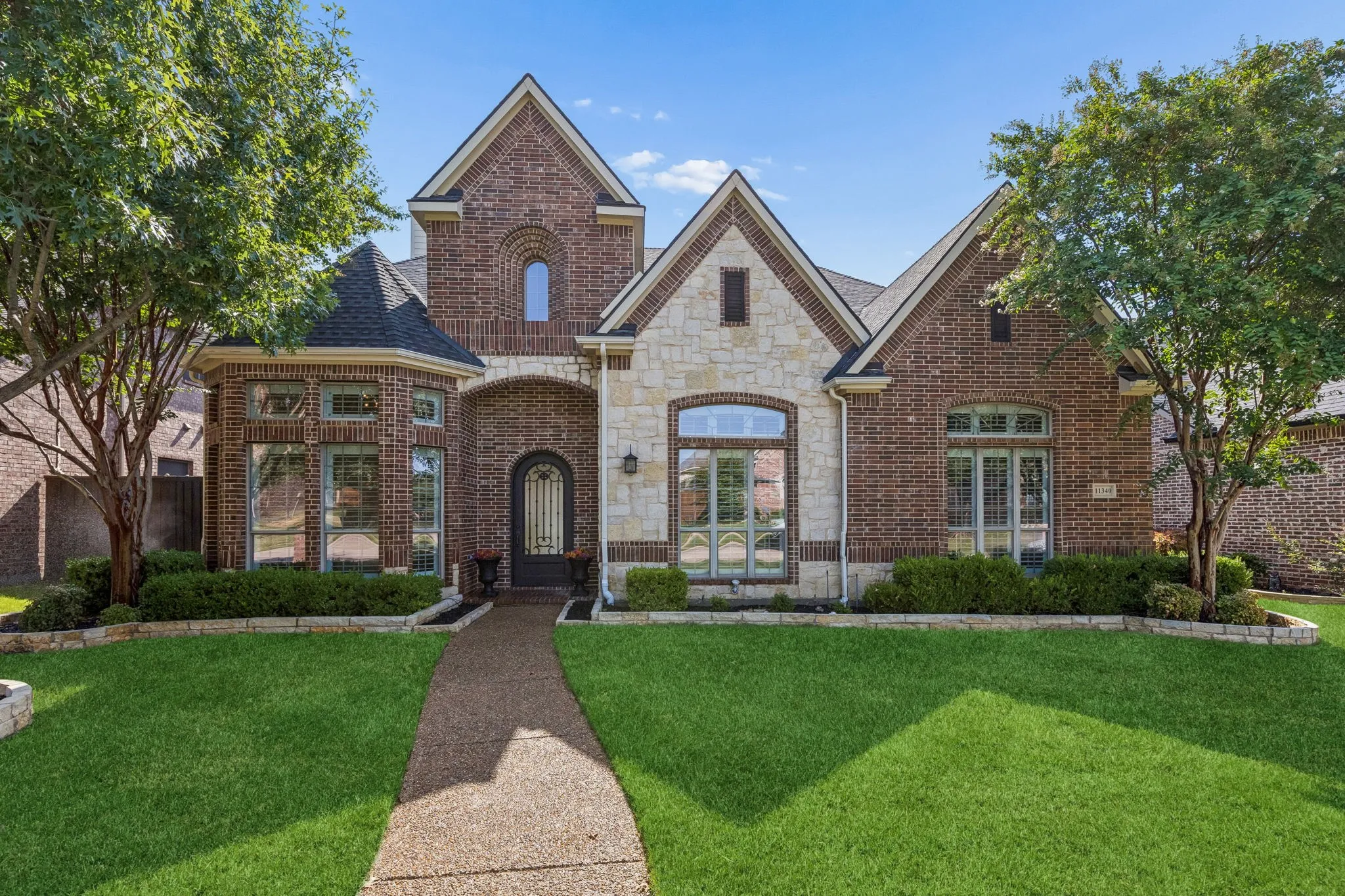 Single Family Residence For Sale in Denton County , 11340 Classic Lane, Frisco, Texas 75033, 5 Bedroom, 4 Bathroom, 3 Garage spaces, 4,229 Sqft, built in 2006, mls#21340812, Real Estate Agent in Frisco, Homes For Sale in Denton county, Homes For Sale in Frisco, Realtor in Frisco Texas, Real Estate Brokerage Independent Realty Texas, Luminita Cordes Realtor