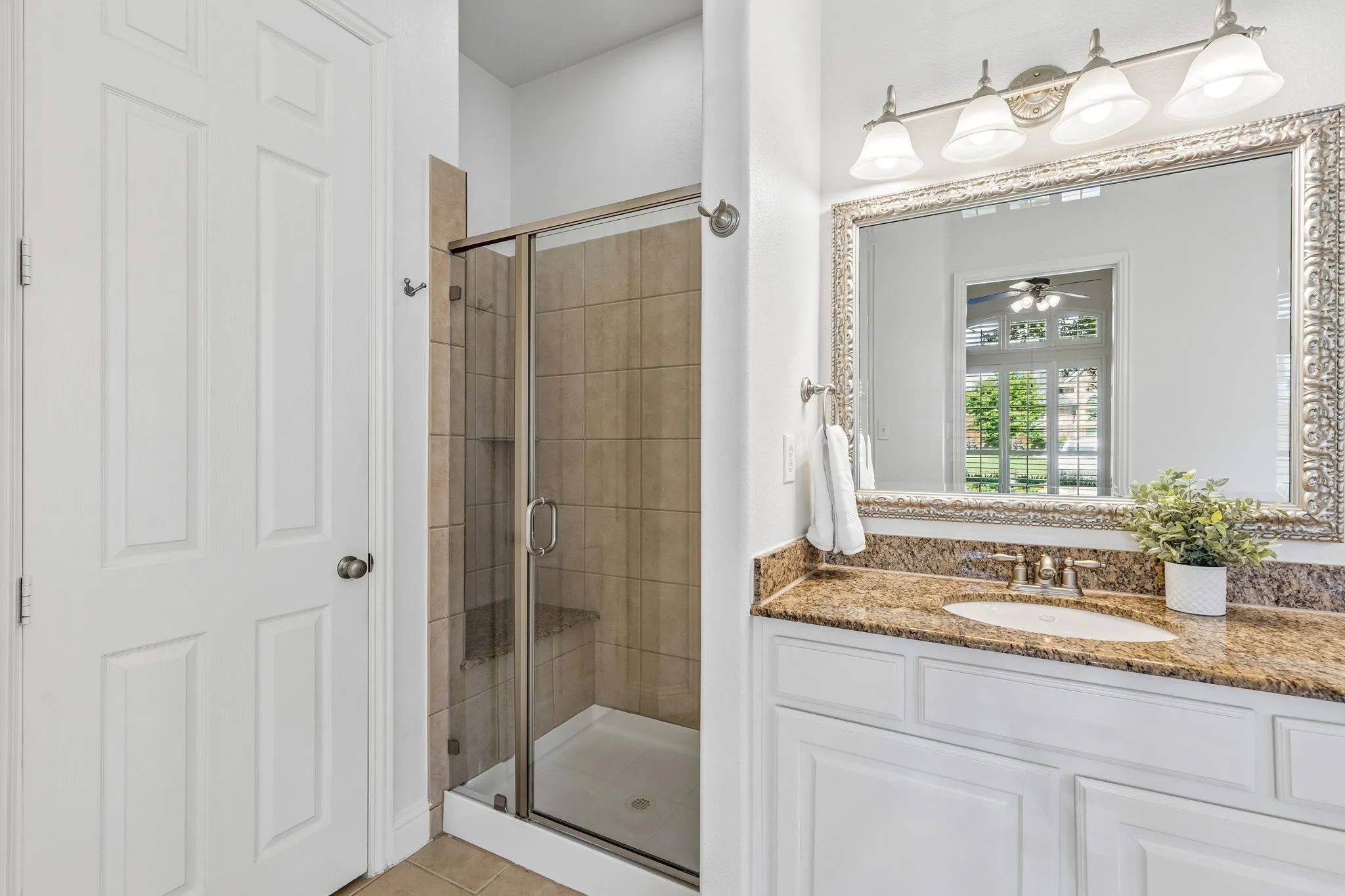 Seperate shower