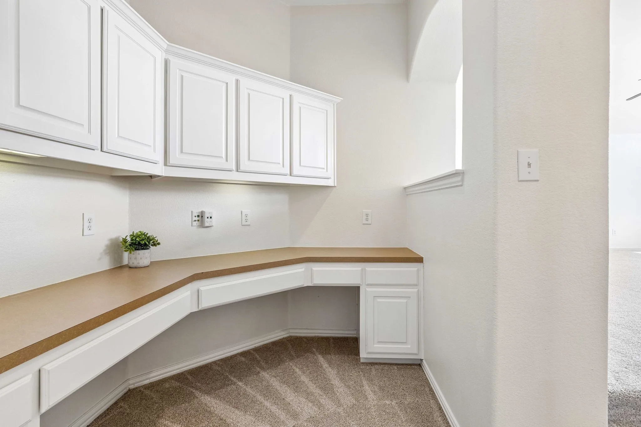 Single Family Residence For Sale in Denton County , 11340 Classic Lane, Frisco, Texas 75033, 5 Bedroom, 4 Bathroom, 3 Garage spaces, 4,229 Sqft, built in 2006, mls#21340812, Real Estate Agent in Frisco, Homes For Sale in Denton county, Homes For Sale in Frisco, Realtor in Frisco Texas, Real Estate Brokerage Independent Realty Texas, Luminita Cordes Realtor