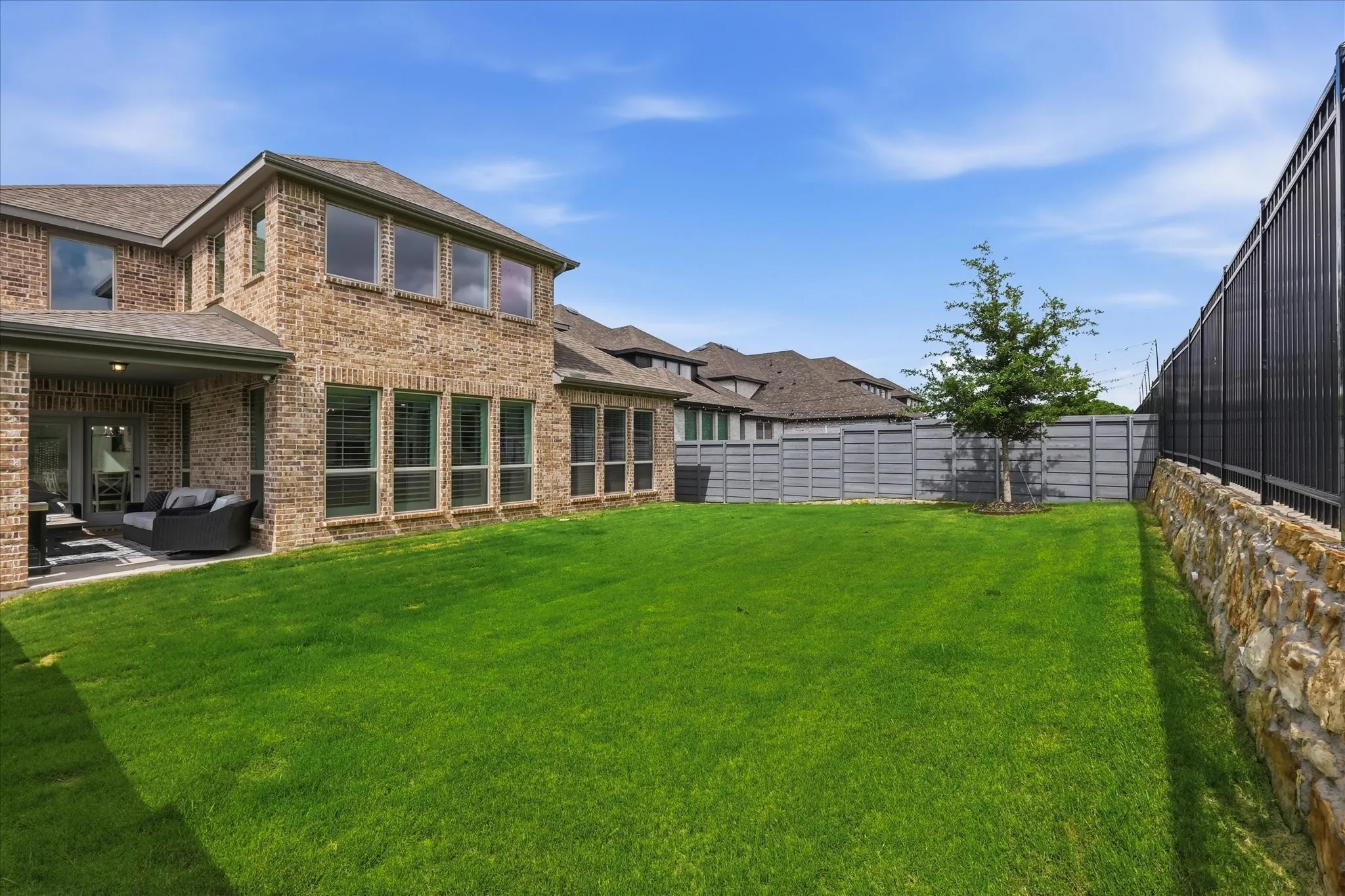 Single Family Residence For Sale in Denton County , 628 Florence Trail, Little Elm, Texas 76227, 4 Bedroom, 4 Bathroom, 2 Garage spaces, 3,499 Sqft, built in 2023, mls#21340132, Real Estate Agent in Little Elm, Homes For Sale in Denton county, Homes For Sale in Little Elm, Realtor in Little Elm Texas, Real Estate Brokerage Independent Realty Texas, Luminita Cordes Realtor