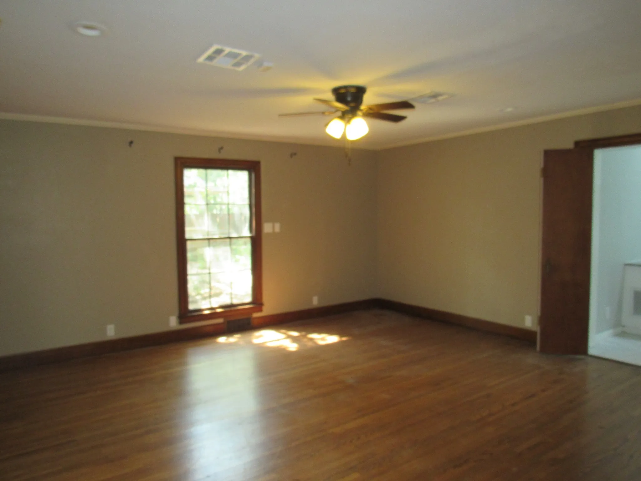 Single Family Residence For Sale in Mc Lennan County , 3300 Oakridge Lane, Waco, Texas 76708, 3 Bedroom, 6 Bathroom, 3 Garage spaces, 4,215 Sqft, built in 1968, mls#21340413, Real Estate Agent in Waco, Homes For Sale in Mc Lennan county, Homes For Sale in Waco, Realtor in Waco Texas, Real Estate Brokerage Independent Realty Texas, Luminita Cordes Realtor