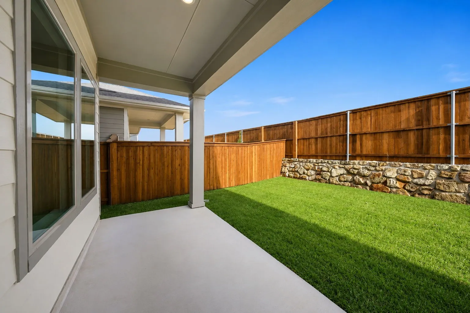 Townhouse For Rent in Collin County , 332 Chestnut Street, Celina, Texas 75009, 3 Bedroom, 3 Bathroom, 2 Garage spaces, 2,294 Sqft, built in 2026, mls#21339889, Real Estate Agent in Celina, Homes For Rent in Collin county, Homes For Rent in Celina, Realtor in Celina Texas, Real Estate Brokerage Independent Realty Texas, Luminita Cordes Realtor
