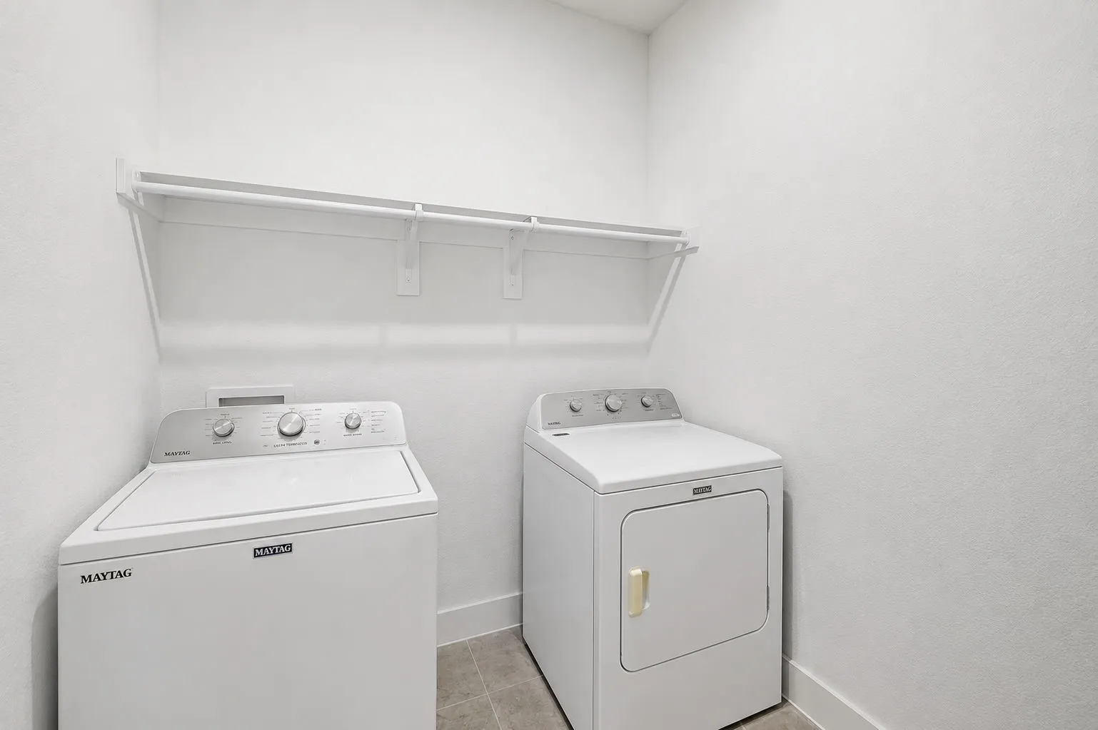 Townhouse For Rent in Collin County , 328 Chestnut Street, Celina, Texas 75009, 3 Bedroom, 3 Bathroom, 2 Garage spaces, 2,079 Sqft, built in 2026, mls#21339724, Real Estate Agent in Celina, Homes For Rent in Collin county, Homes For Rent in Celina, Realtor in Celina Texas, Real Estate Brokerage Independent Realty Texas, Luminita Cordes Realtor