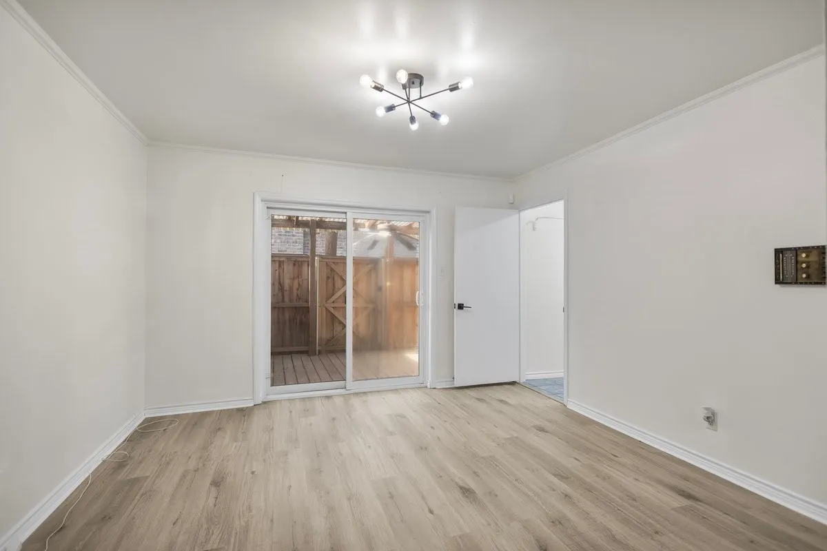 Condominium For Sale in Dallas County , 5907 Copperwood Lane 1138, Dallas, Texas 75248, 2 Bedroom, 3 Bathroom, Garage spaces, 1,502 Sqft, built in 1968, mls#21342070, Real Estate Agent in Dallas, Homes For Sale in Dallas county, Homes For Sale in Dallas, Realtor in Dallas Texas, Real Estate Brokerage Independent Realty Texas, Luminita Cordes Realtor