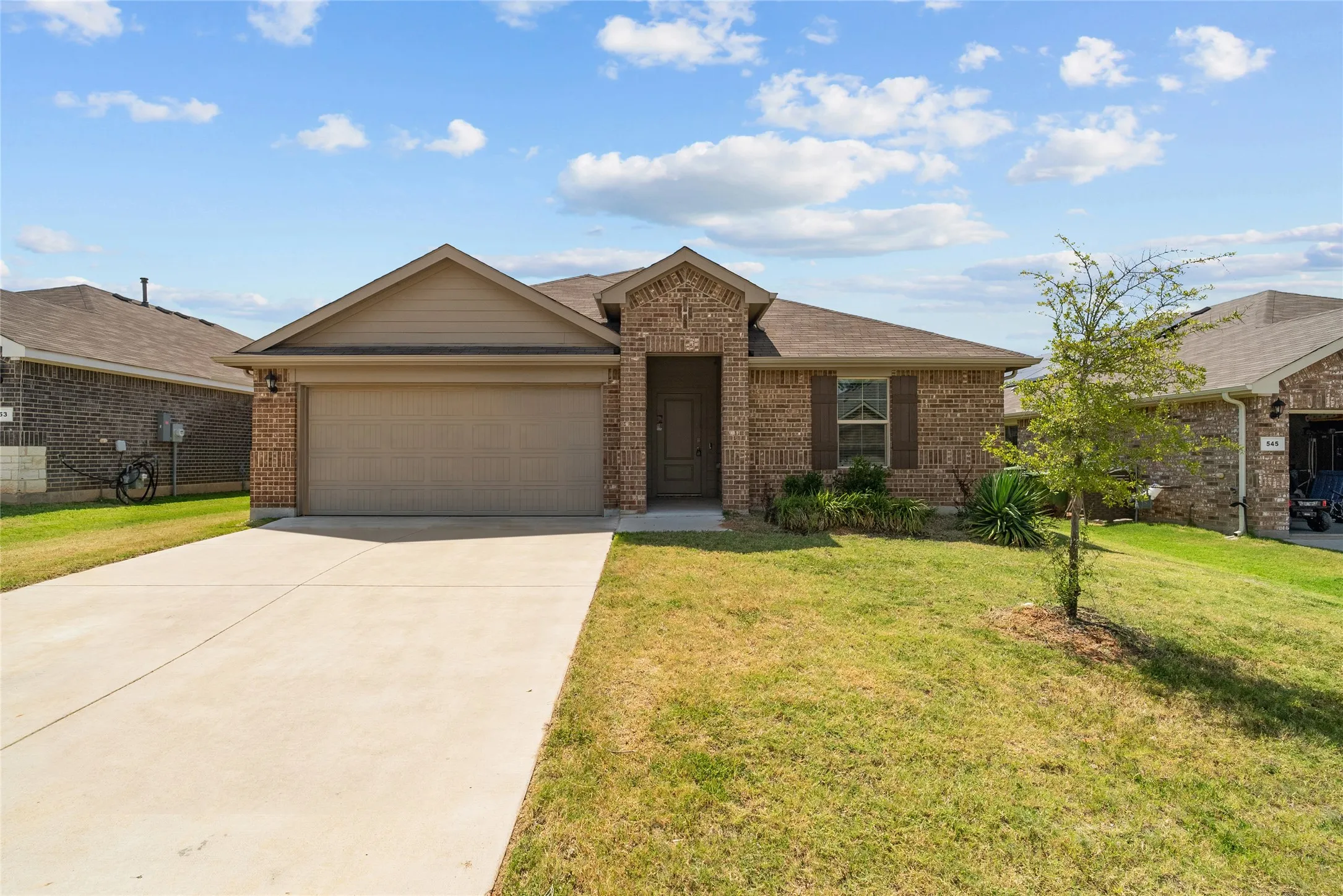 Single Family Residence For Sale in Parker County , 549 Bronze Circle E, Springtown, Texas 76082, 4 Bedroom, 3 Bathroom, 2 Garage spaces, 1,840 Sqft, built in 2023, mls#21343100, Real Estate Agent in Springtown, Homes For Sale in Parker county, Homes For Sale in Springtown, Realtor in Springtown Texas, Real Estate Brokerage Independent Realty Texas, Luminita Cordes Realtor
