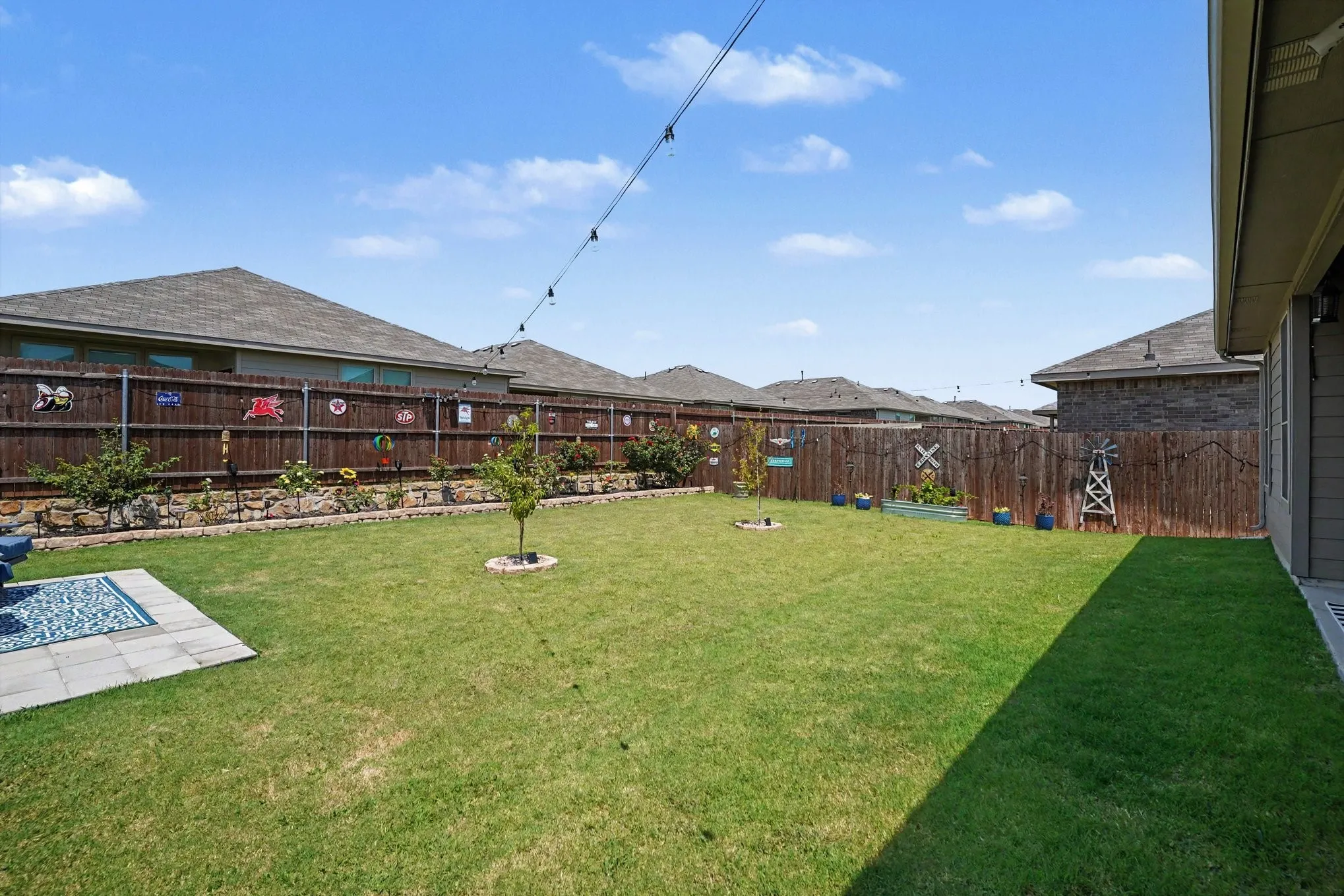 Single Family Residence For Sale in Tarrant County , 8621 Willowsun Way, Fort Worth, Texas 76131, 3 Bedroom, 2 Bathroom, 2 Garage spaces, 1,471 Sqft, built in 2022, mls#21343109, Real Estate Agent in Fort Worth, Homes For Sale in Tarrant county, Homes For Sale in Fort Worth, Realtor in Fort Worth Texas, Real Estate Brokerage Independent Realty Texas, Luminita Cordes Realtor