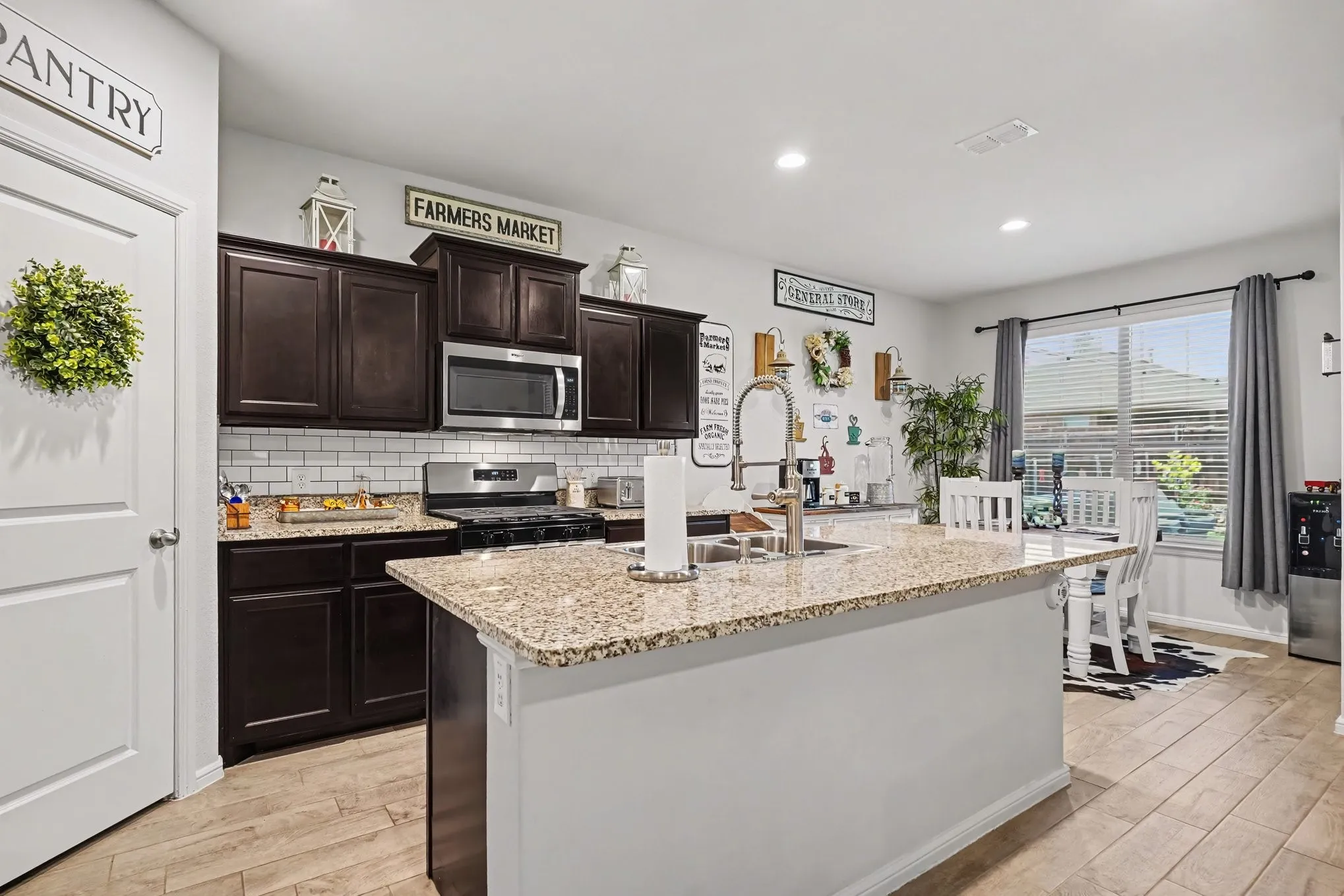 Single Family Residence For Sale in Tarrant County , 8621 Willowsun Way, Fort Worth, Texas 76131, 3 Bedroom, 2 Bathroom, 2 Garage spaces, 1,471 Sqft, built in 2022, mls#21343109, Real Estate Agent in Fort Worth, Homes For Sale in Tarrant county, Homes For Sale in Fort Worth, Realtor in Fort Worth Texas, Real Estate Brokerage Independent Realty Texas, Luminita Cordes Realtor
