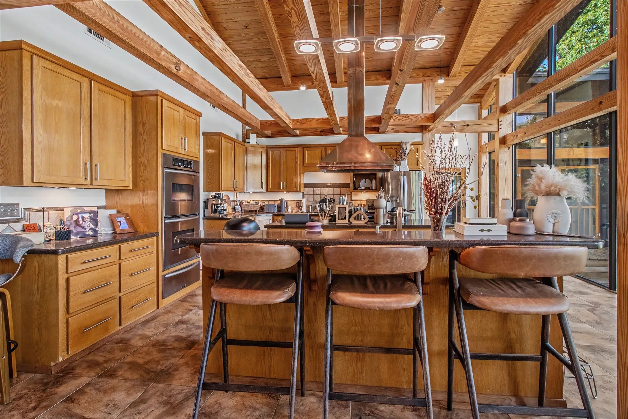 Farm For Sale in Shelby County , 179 County Road 2790, Shelbyville, Texas 75973, 5 Bedroom, 4 Bathroom, 4 Garage spaces, 2,076 Sqft, built in 1998, mls#21343121, Real Estate Agent in Shelbyville, Homes For Sale in Shelby county, Homes For Sale in Shelbyville, Realtor in Shelbyville Texas, Real Estate Brokerage Independent Realty Texas, Luminita Cordes Realtor