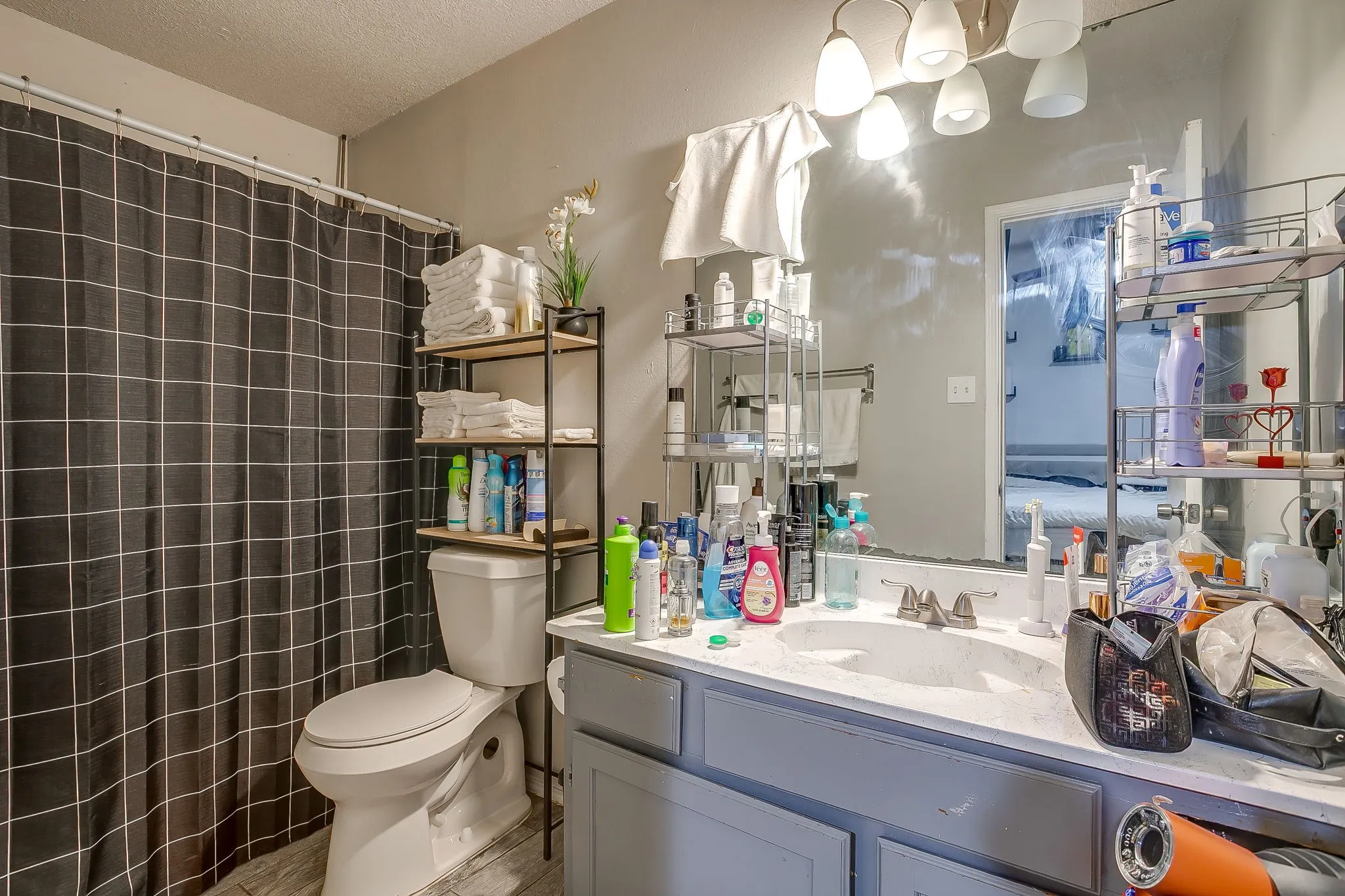 Duplex For Sale in Tarrant County , 6725 Glenbrook Lane, Fort Worth, Texas 76133, 2 Bedroom, 2 Bathroom, 1 Garage spaces, 2,138 Sqft, built in 1984, mls#21324269, Real Estate Agent in Fort Worth, Homes For Sale in Tarrant county, Homes For Sale in Fort Worth, Realtor in Fort Worth Texas, Real Estate Brokerage Independent Realty Texas, Luminita Cordes Realtor