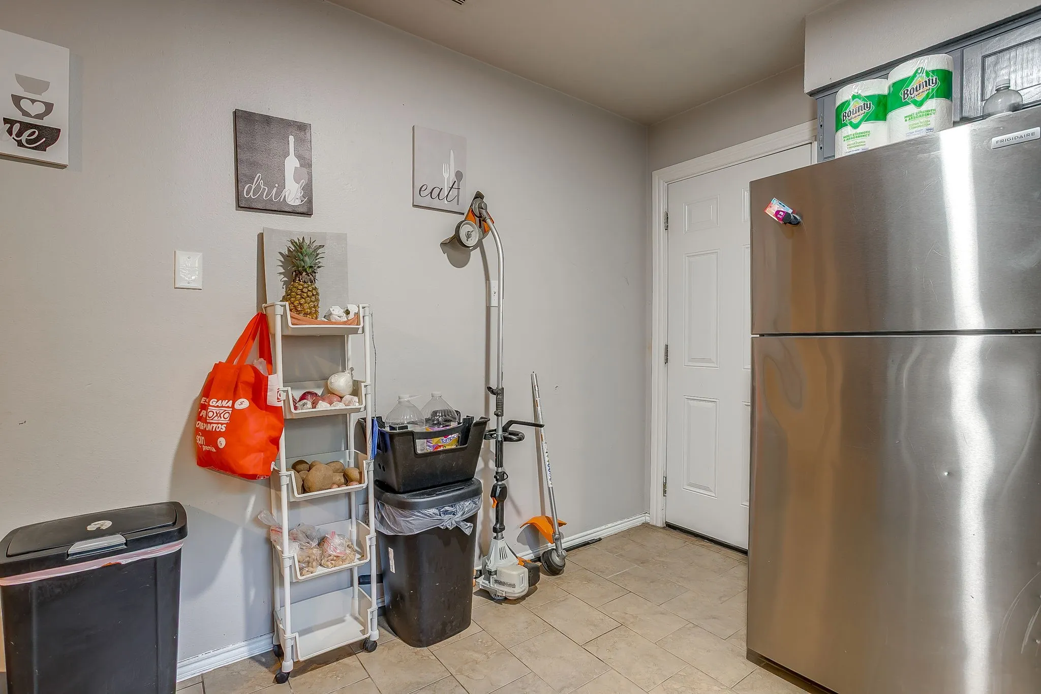 Duplex For Sale in Tarrant County , 6725 Glenbrook Lane, Fort Worth, Texas 76133, 2 Bedroom, 2 Bathroom, 1 Garage spaces, 2,138 Sqft, built in 1984, mls#21324269, Real Estate Agent in Fort Worth, Homes For Sale in Tarrant county, Homes For Sale in Fort Worth, Realtor in Fort Worth Texas, Real Estate Brokerage Independent Realty Texas, Luminita Cordes Realtor