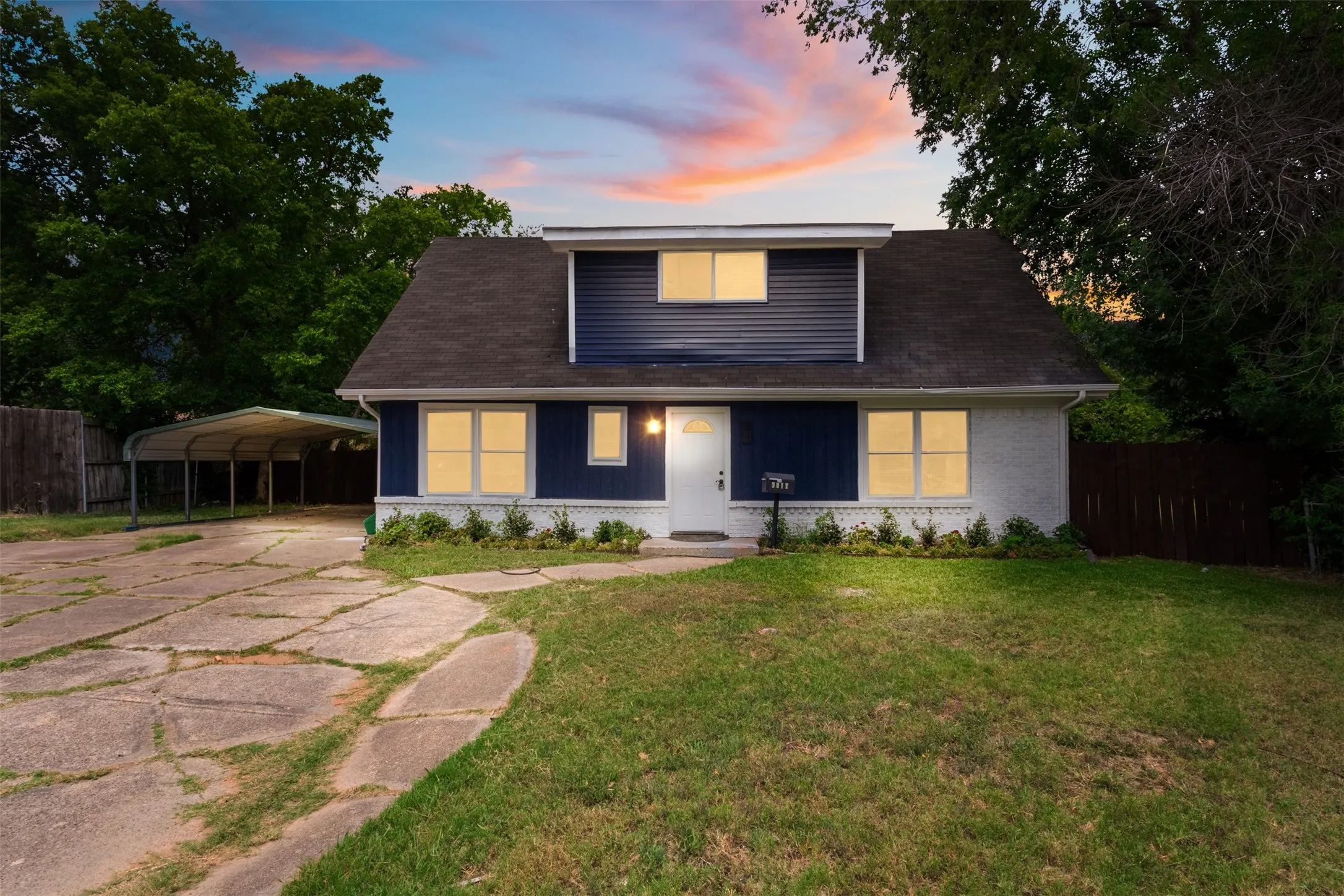 Single Family Residence For Sale in Dallas County , 3417 Flamingo Circle, Mesquite, Texas 75150, 4 Bedroom, 2 Bathroom, Garage spaces, 1,742 Sqft, built in 1961, mls#21343120, Real Estate Agent in Mesquite, Homes For Sale in Dallas county, Homes For Sale in Mesquite, Realtor in Mesquite Texas, Real Estate Brokerage Independent Realty Texas, Luminita Cordes Realtor