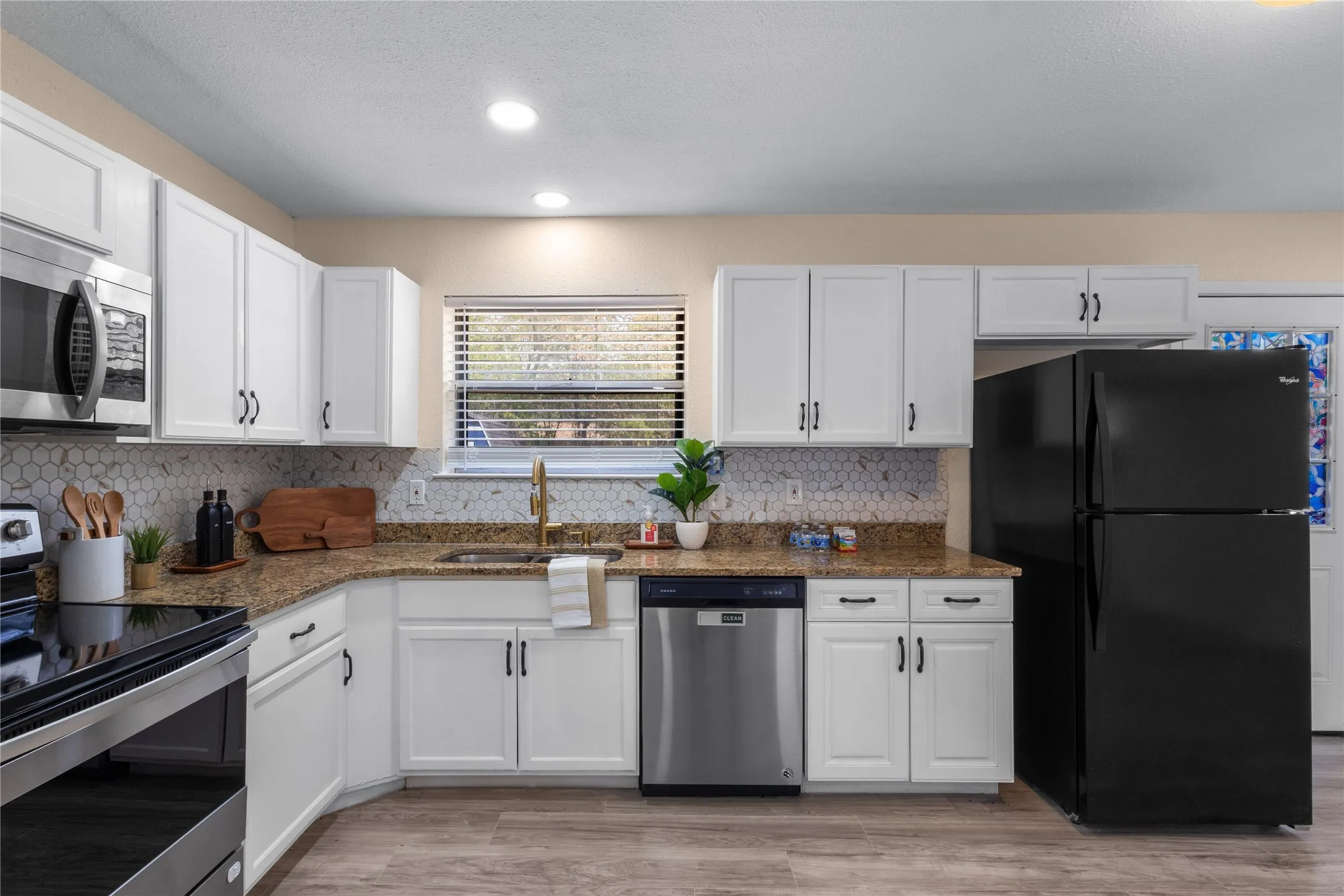 Single Family Residence For Sale in Dallas County , 3417 Flamingo Circle, Mesquite, Texas 75150, 4 Bedroom, 2 Bathroom, Garage spaces, 1,742 Sqft, built in 1961, mls#21343120, Real Estate Agent in Mesquite, Homes For Sale in Dallas county, Homes For Sale in Mesquite, Realtor in Mesquite Texas, Real Estate Brokerage Independent Realty Texas, Luminita Cordes Realtor