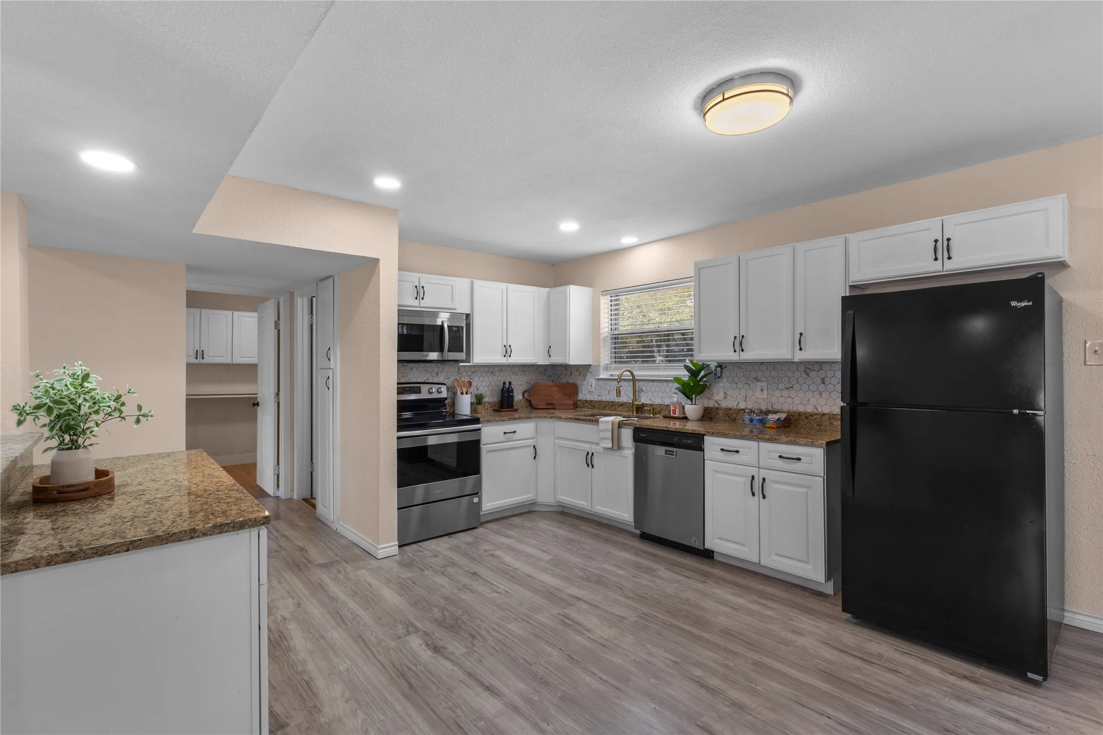 Single Family Residence For Sale in Dallas County , 3417 Flamingo Circle, Mesquite, Texas 75150, 4 Bedroom, 2 Bathroom, Garage spaces, 1,742 Sqft, built in 1961, mls#21343120, Real Estate Agent in Mesquite, Homes For Sale in Dallas county, Homes For Sale in Mesquite, Realtor in Mesquite Texas, Real Estate Brokerage Independent Realty Texas, Luminita Cordes Realtor